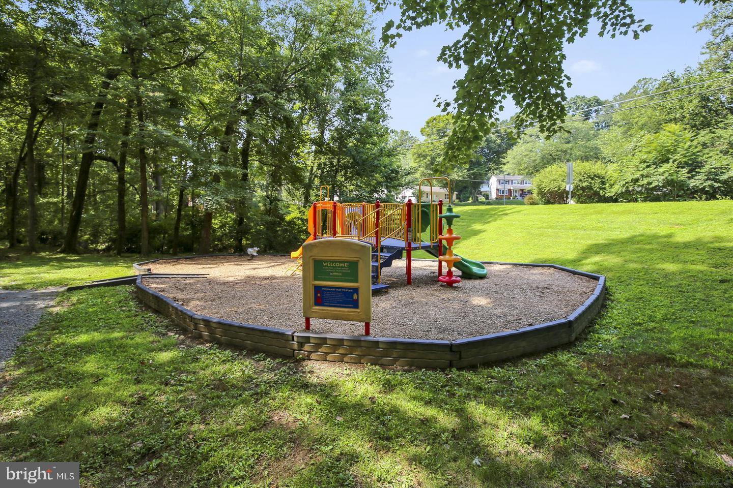 MOSBY WOODS GARDEN - Residential