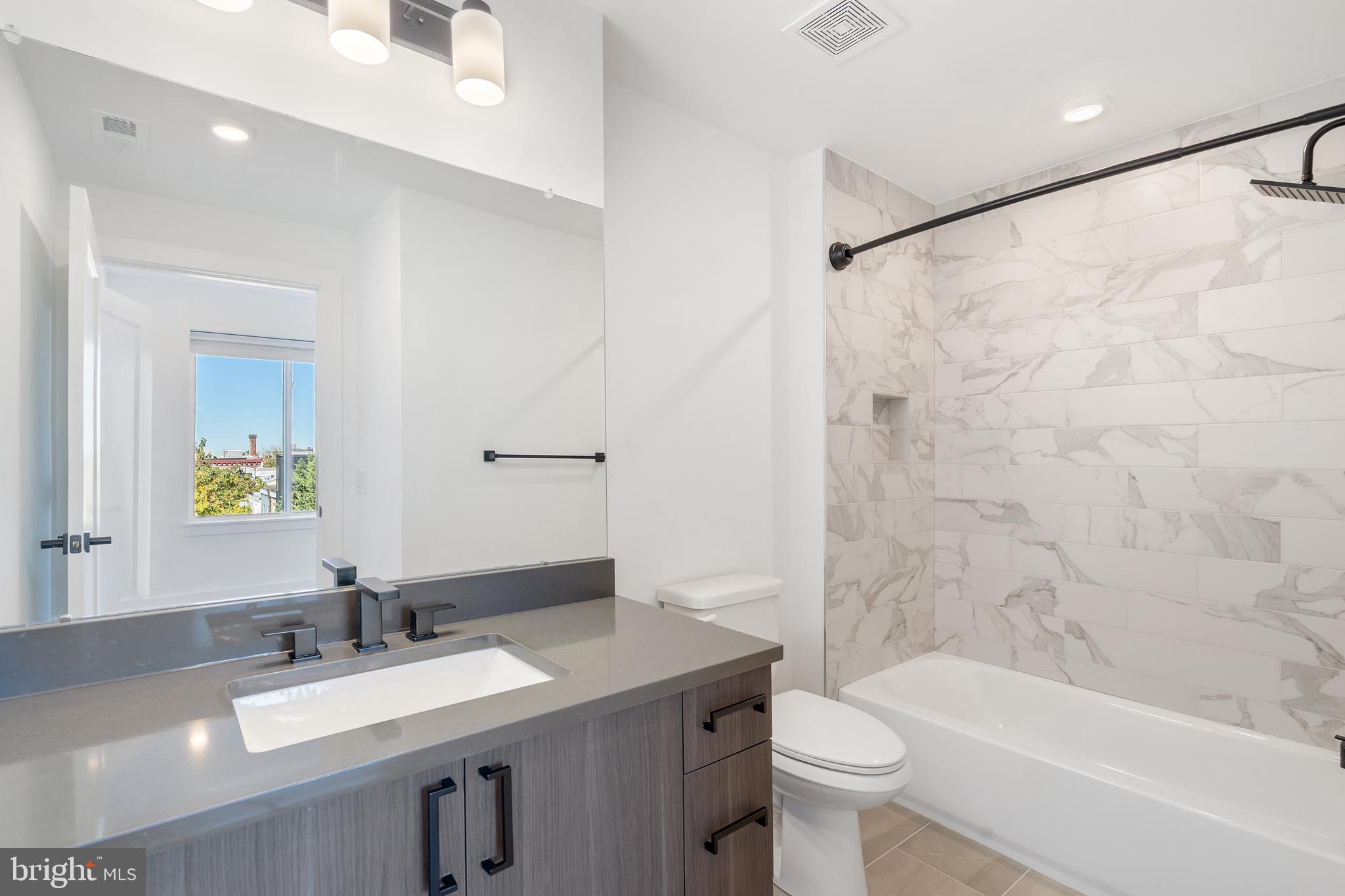EAST KENSINGTON - Residential Lease