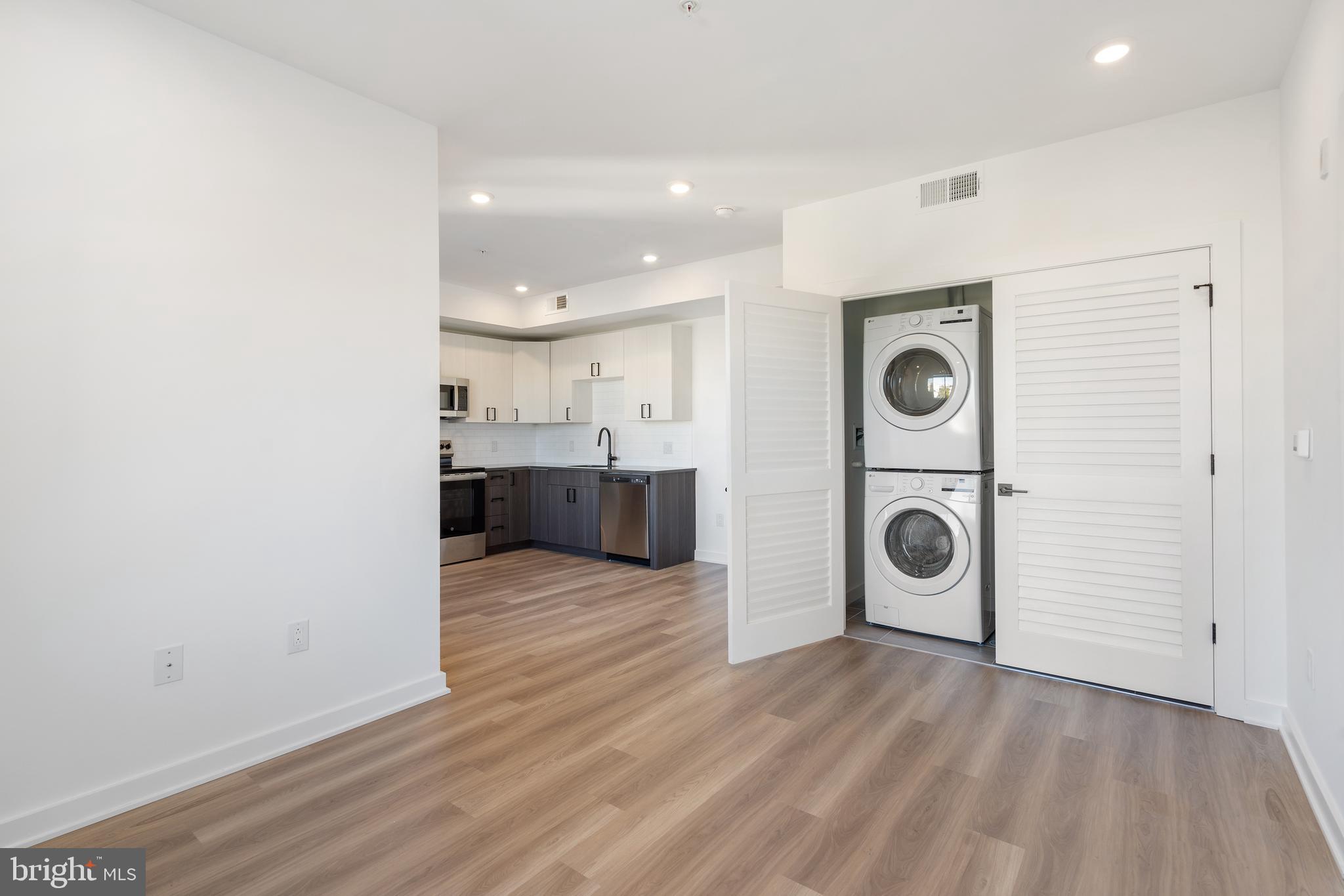 EAST KENSINGTON - Residential Lease
