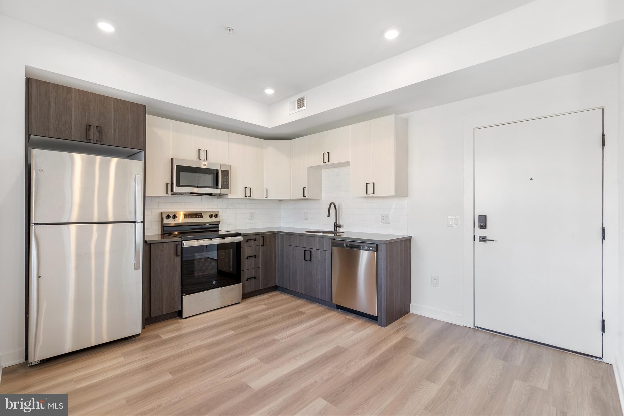 EAST KENSINGTON - Residential Lease