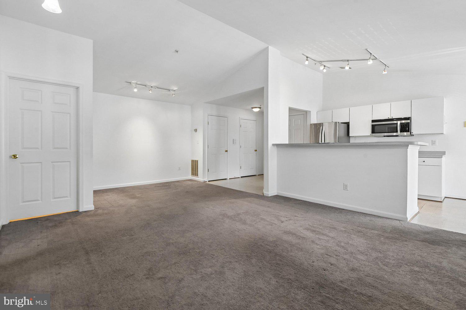 TIDEWATER COLONY - Residential