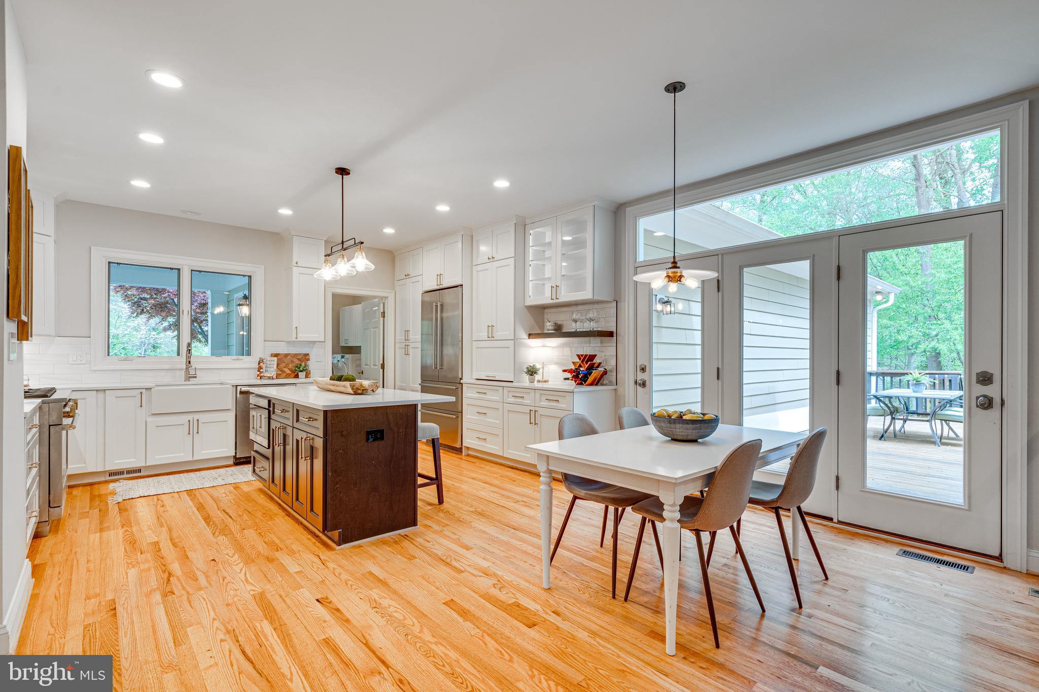 STATION CROSSING - Residential
