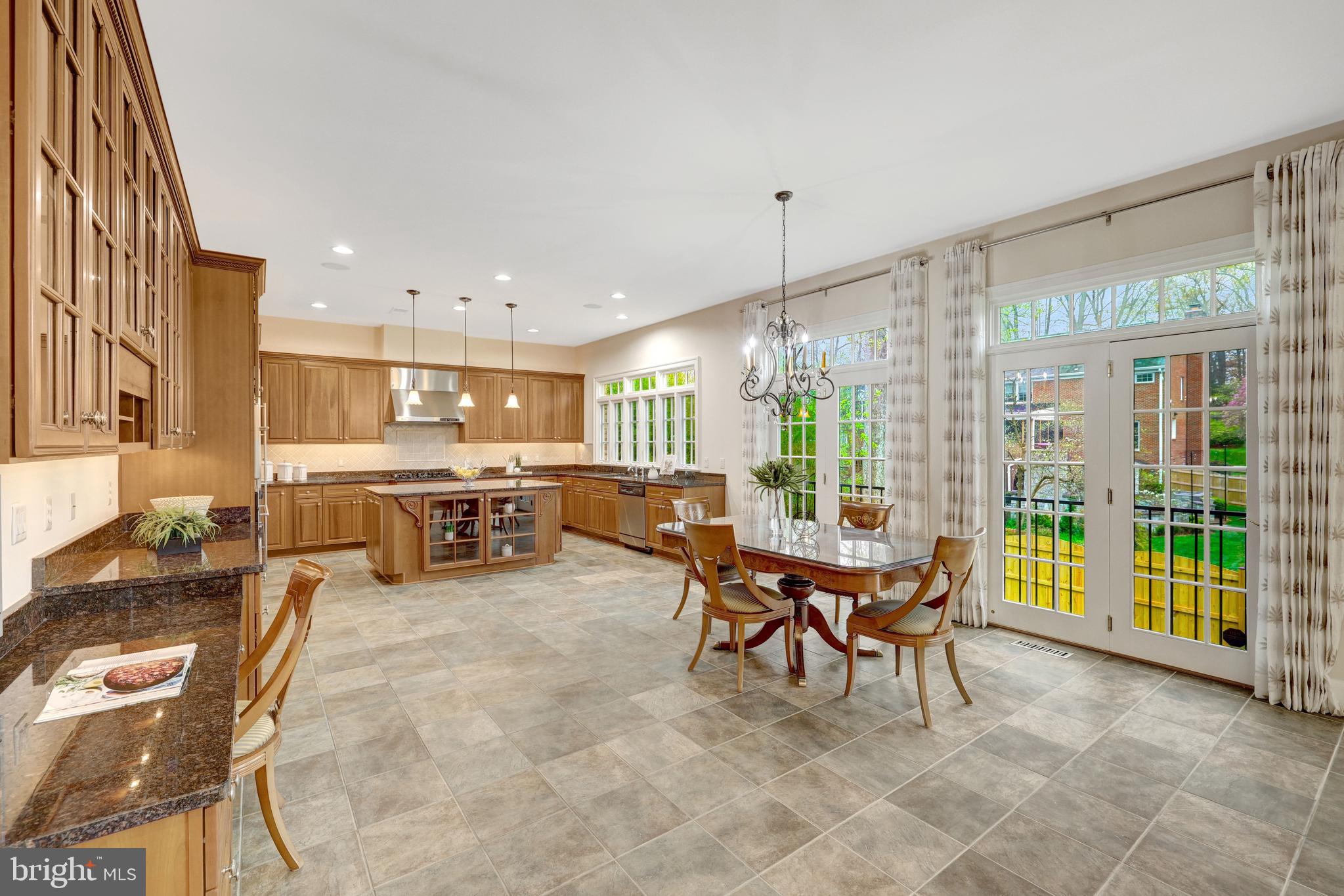 FOXHALL OF MCLEAN - Residential