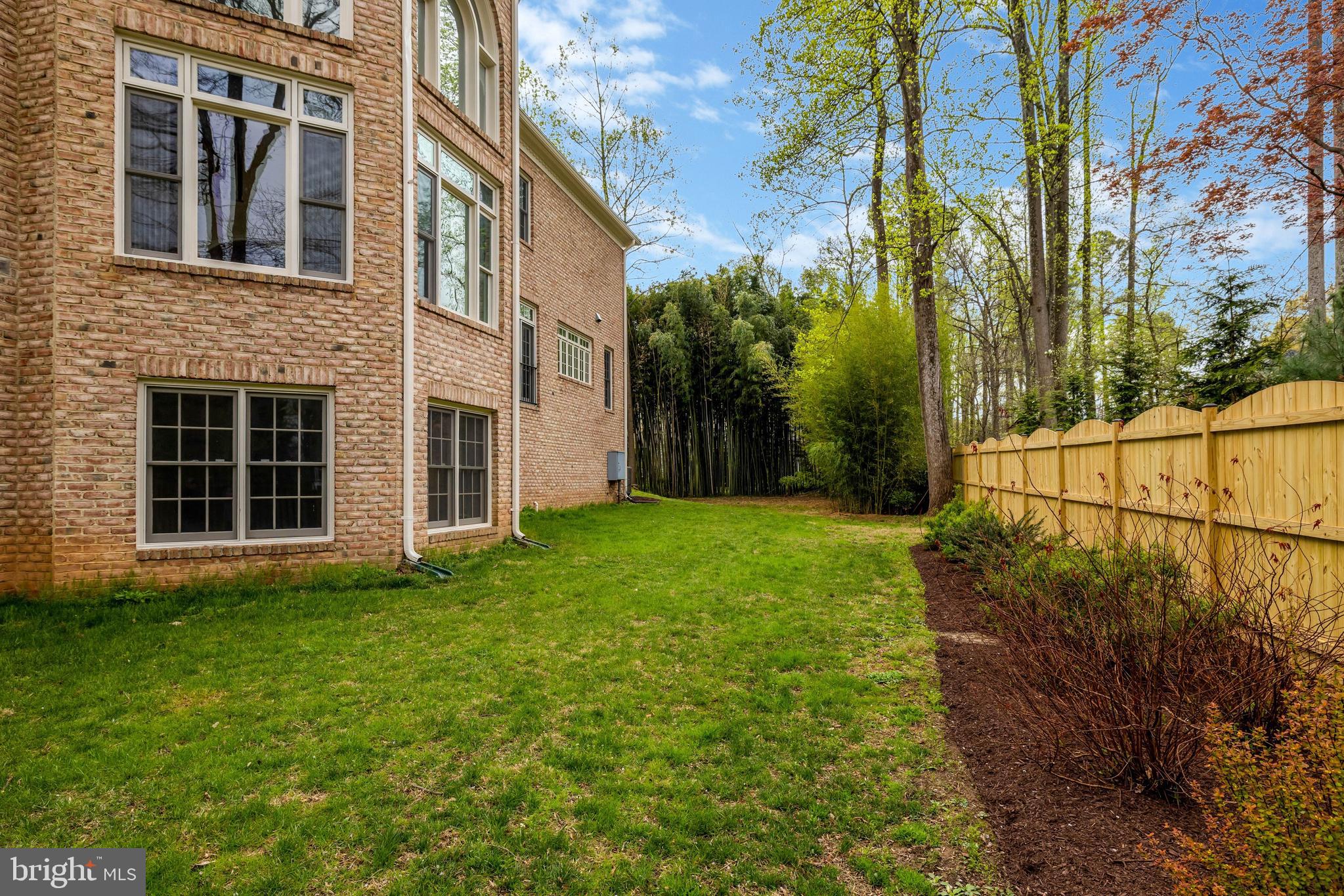 FOXHALL OF MCLEAN - Residential