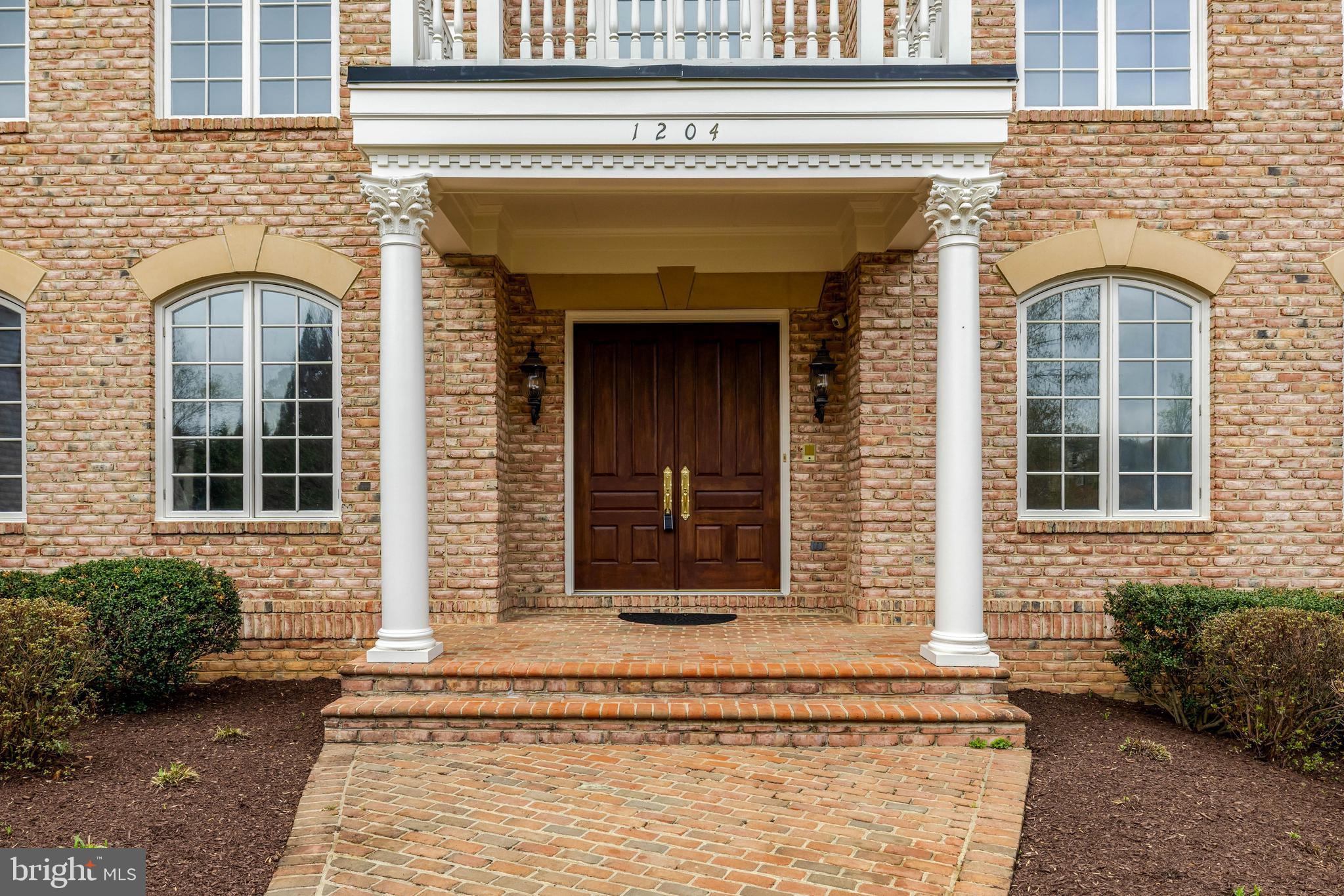 FOXHALL OF MCLEAN - Residential