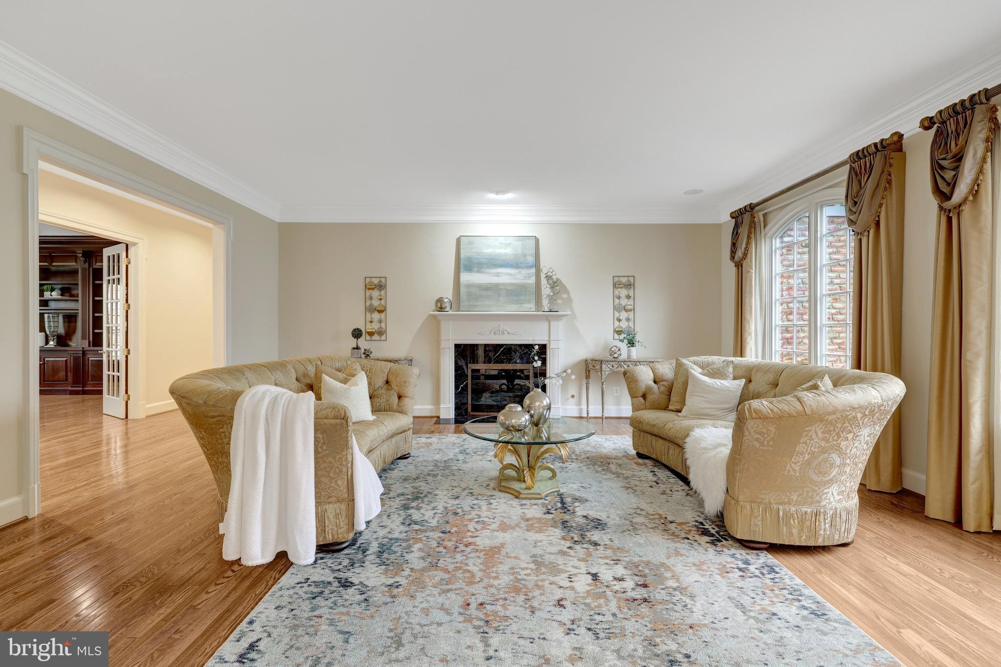 FOXHALL OF MCLEAN - Residential
