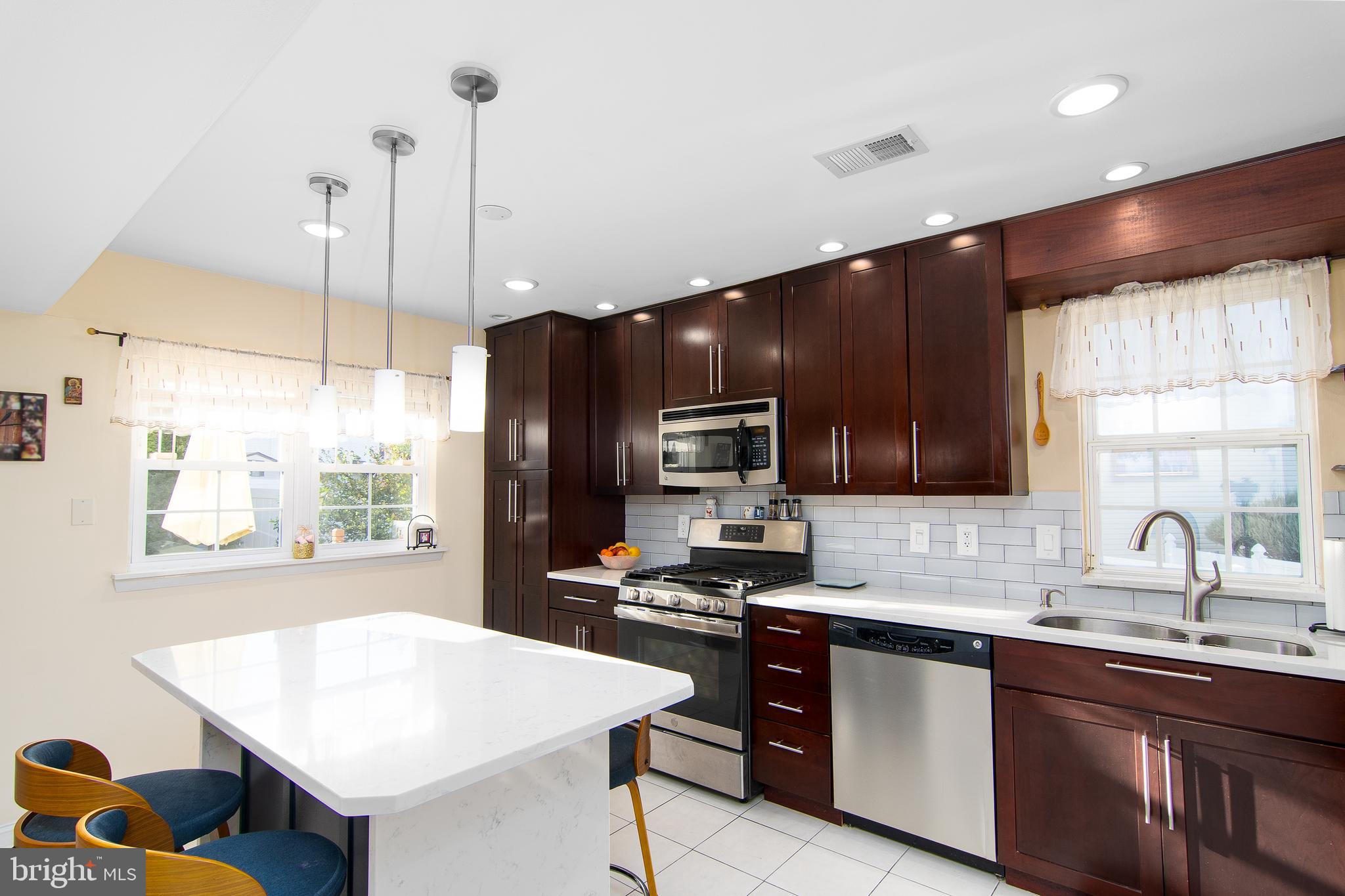 LIBERTY SQUARE - Residential
