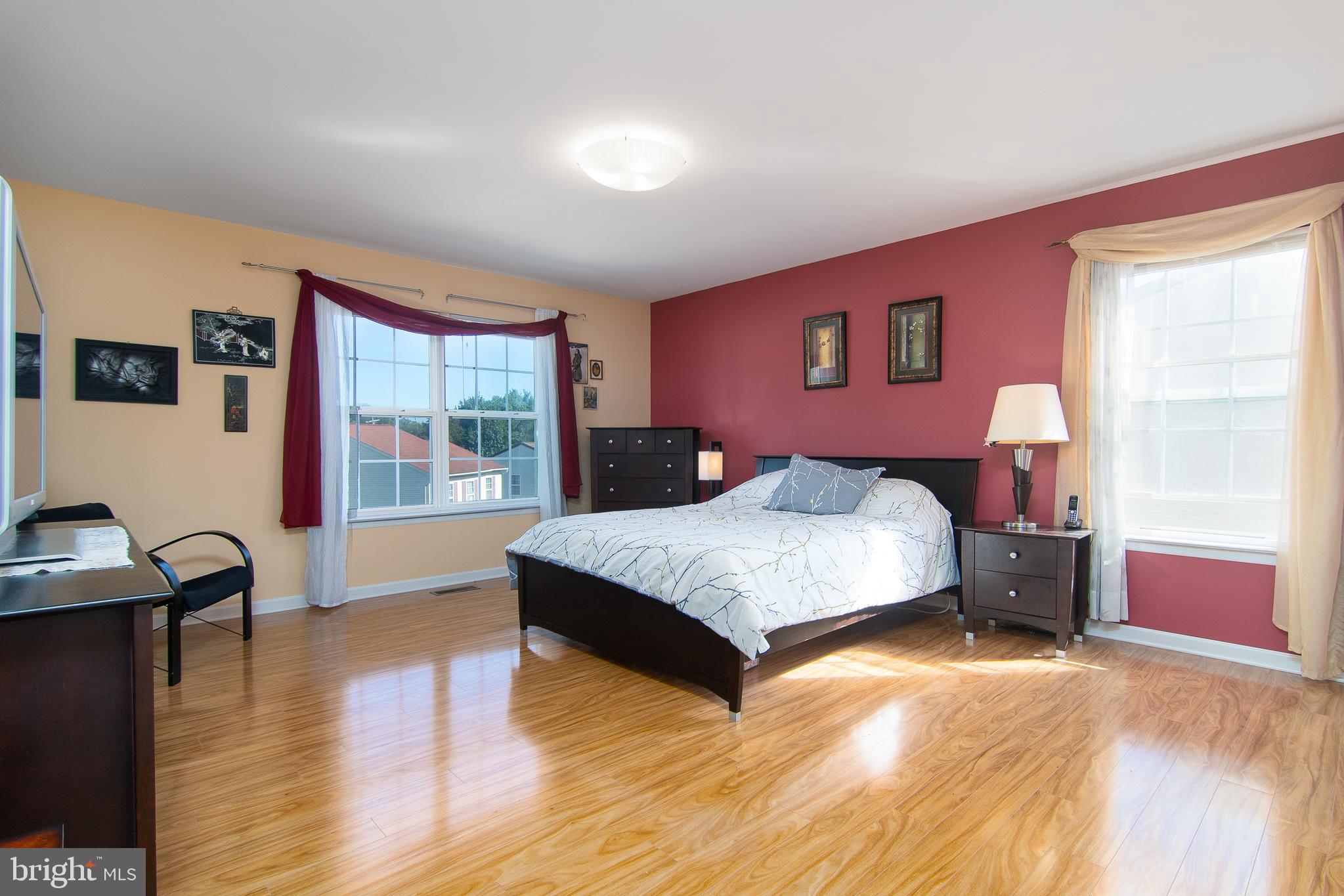 LIBERTY SQUARE - Residential