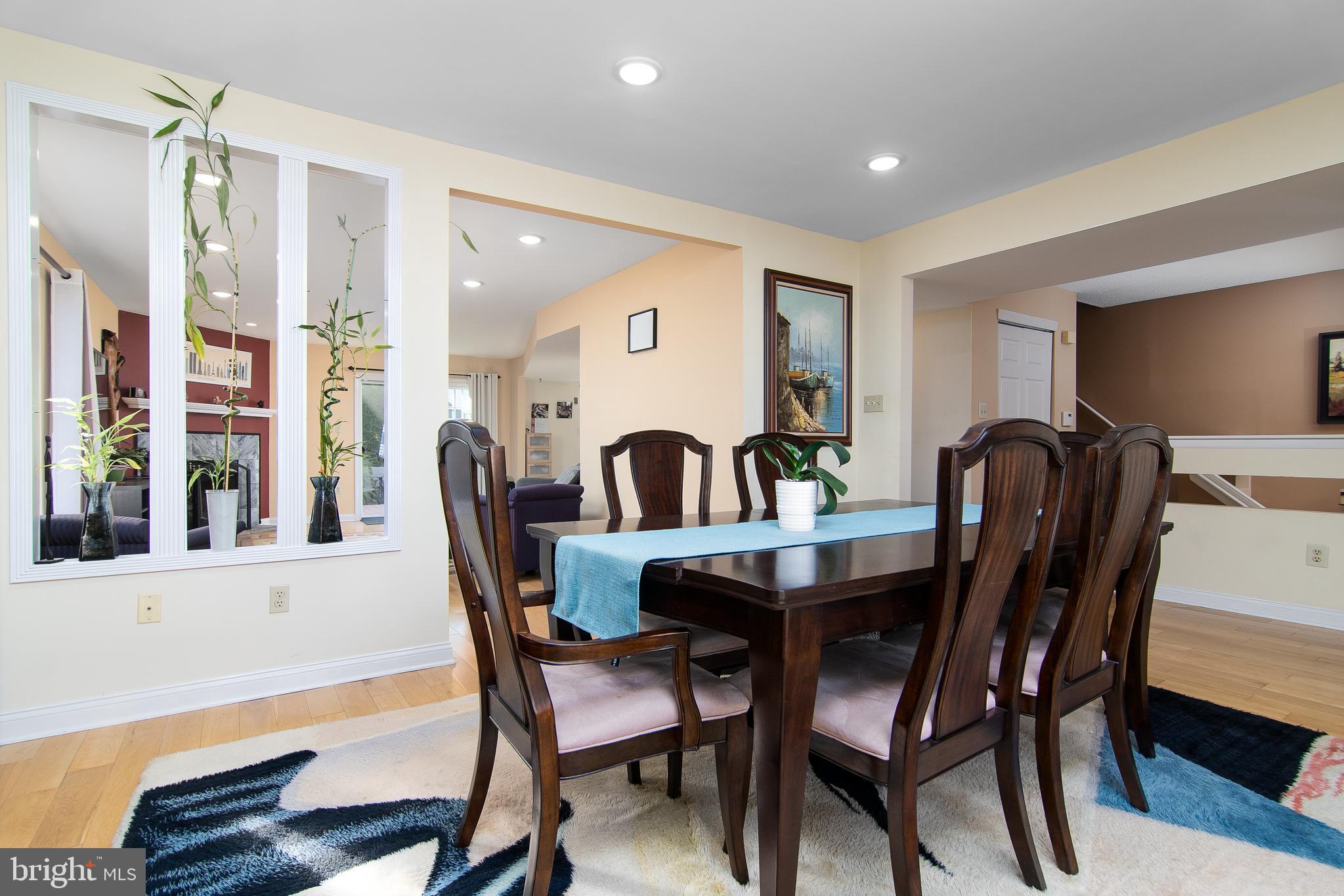 LIBERTY SQUARE - Residential