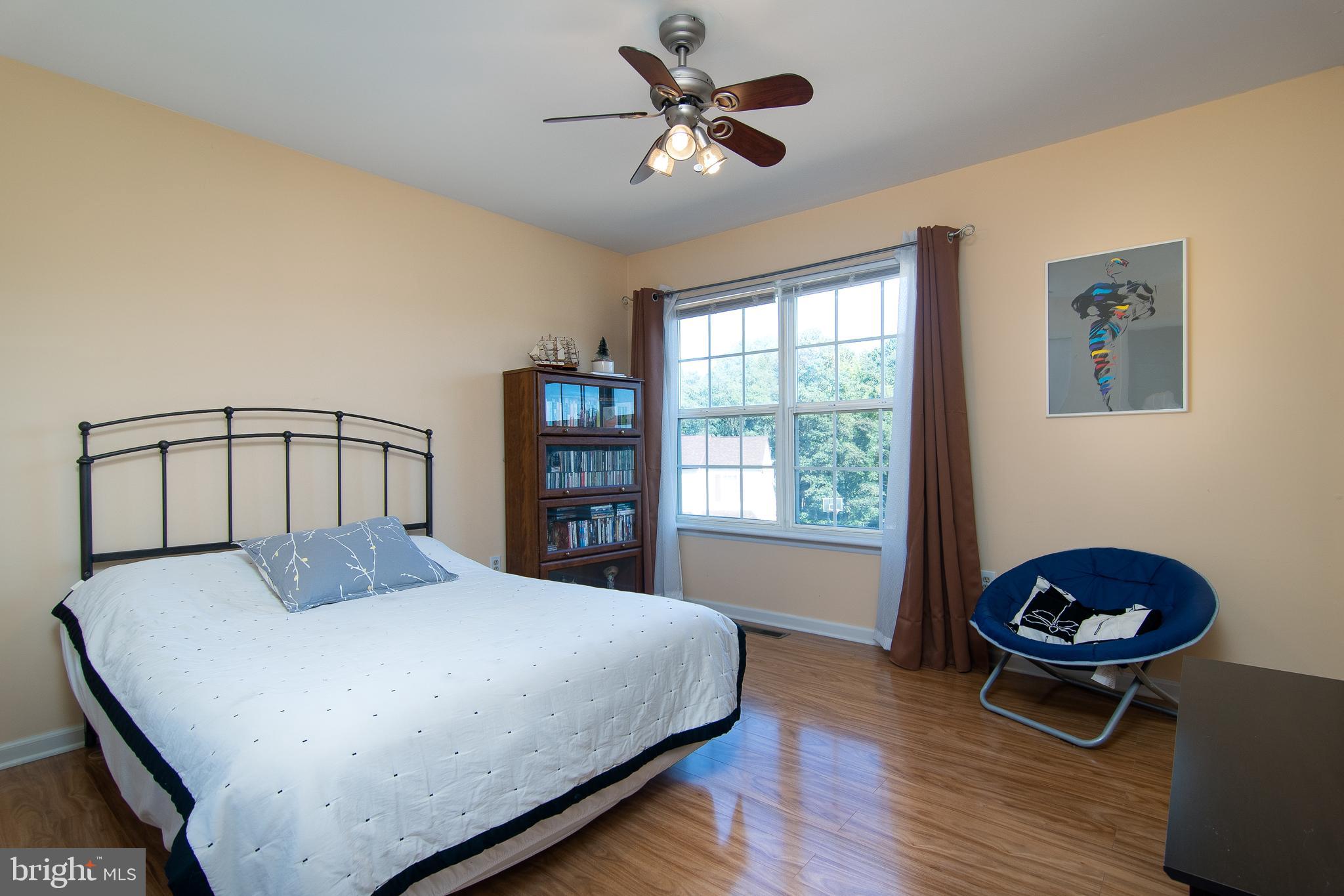 LIBERTY SQUARE - Residential
