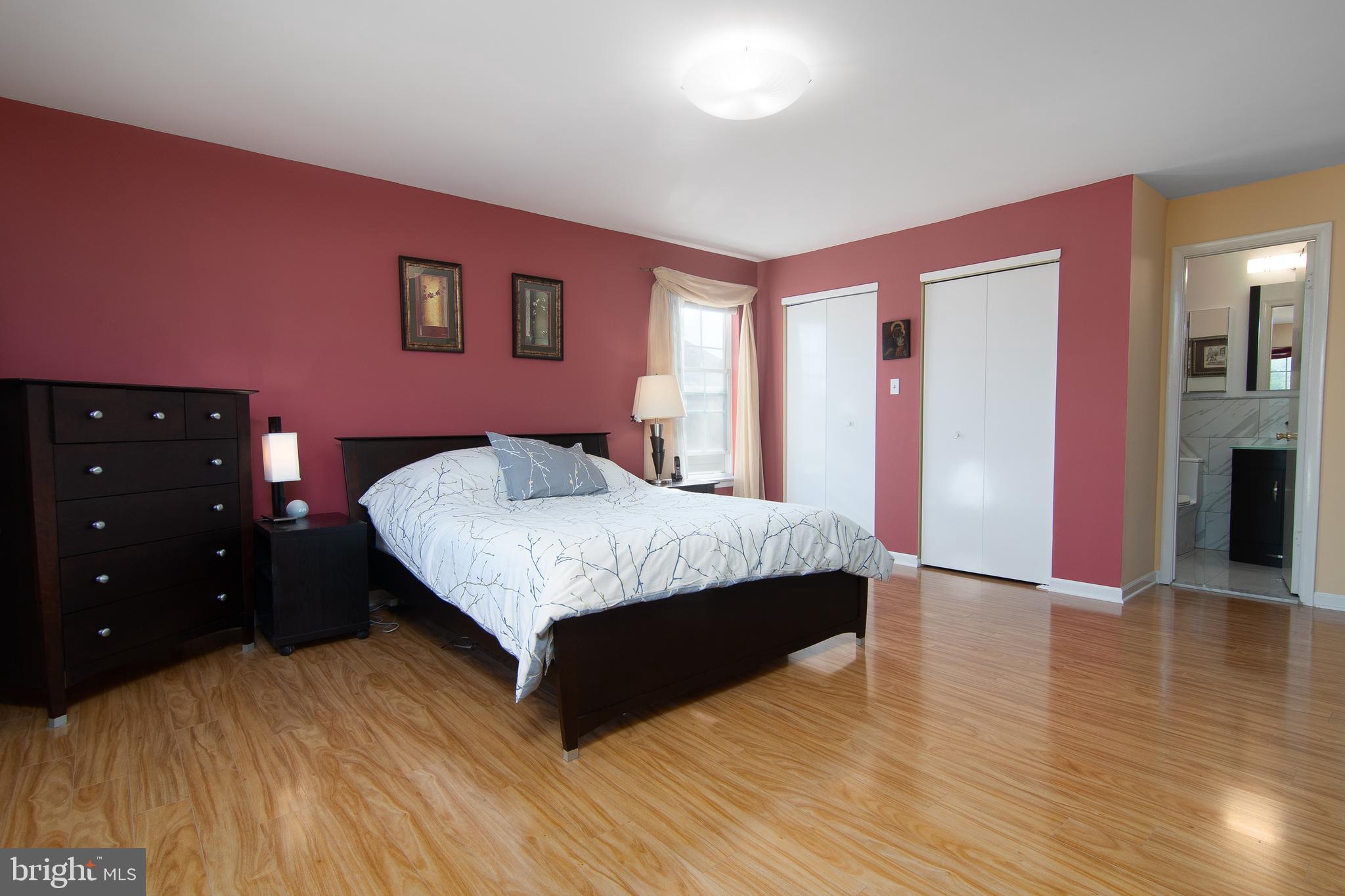 LIBERTY SQUARE - Residential
