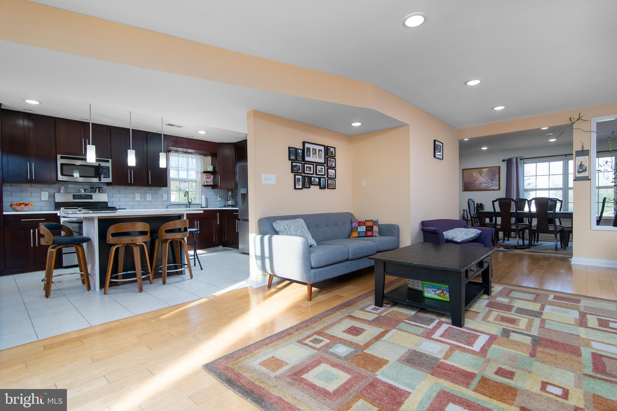 LIBERTY SQUARE - Residential
