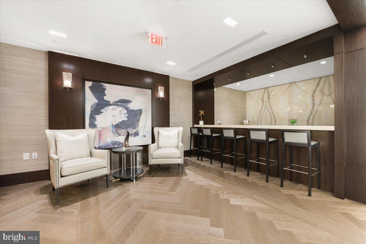DOWNTOWN BETHESDA - Residential