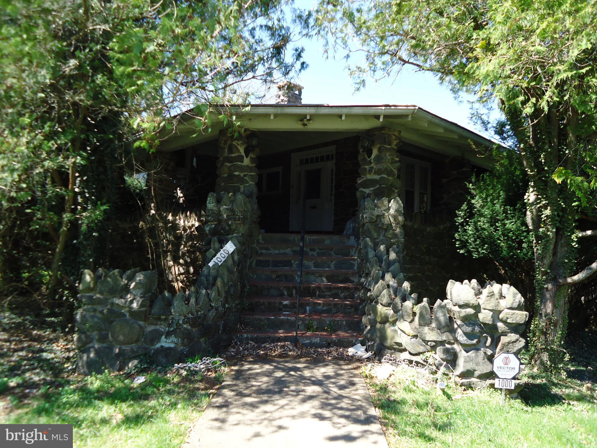 ROGNEL HEIGHTS - Residential