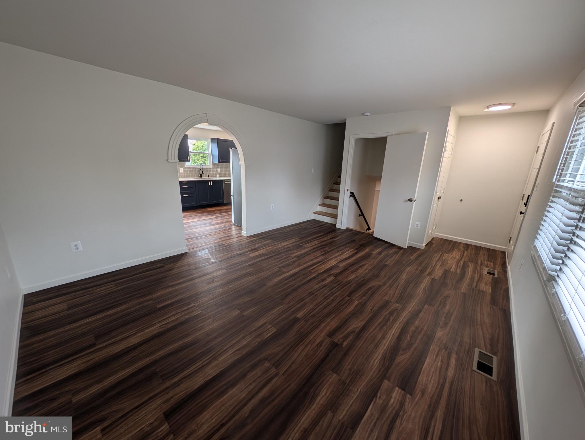 POINT OF WOODS - Residential