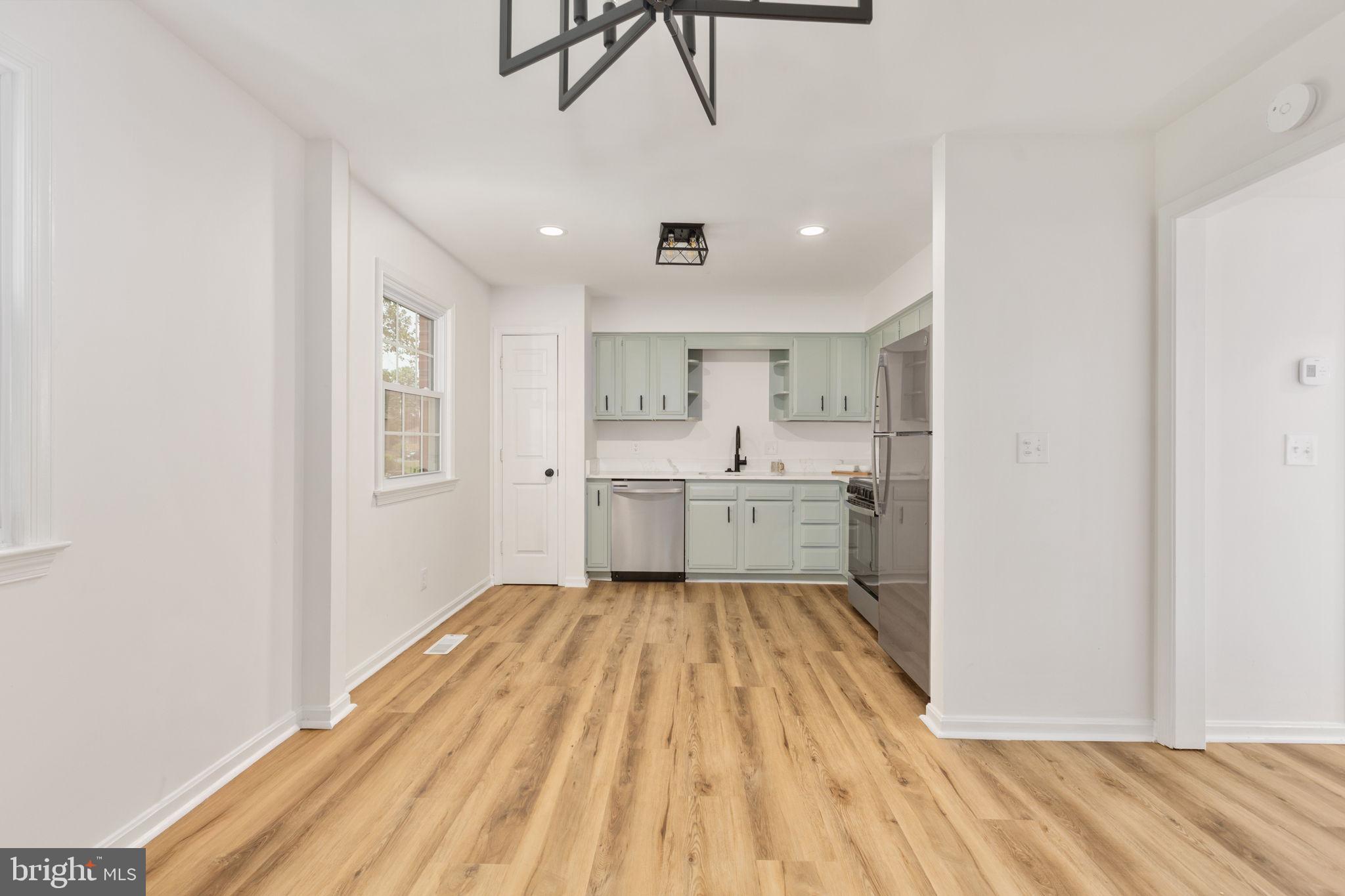 SPRING VALLEY - Residential