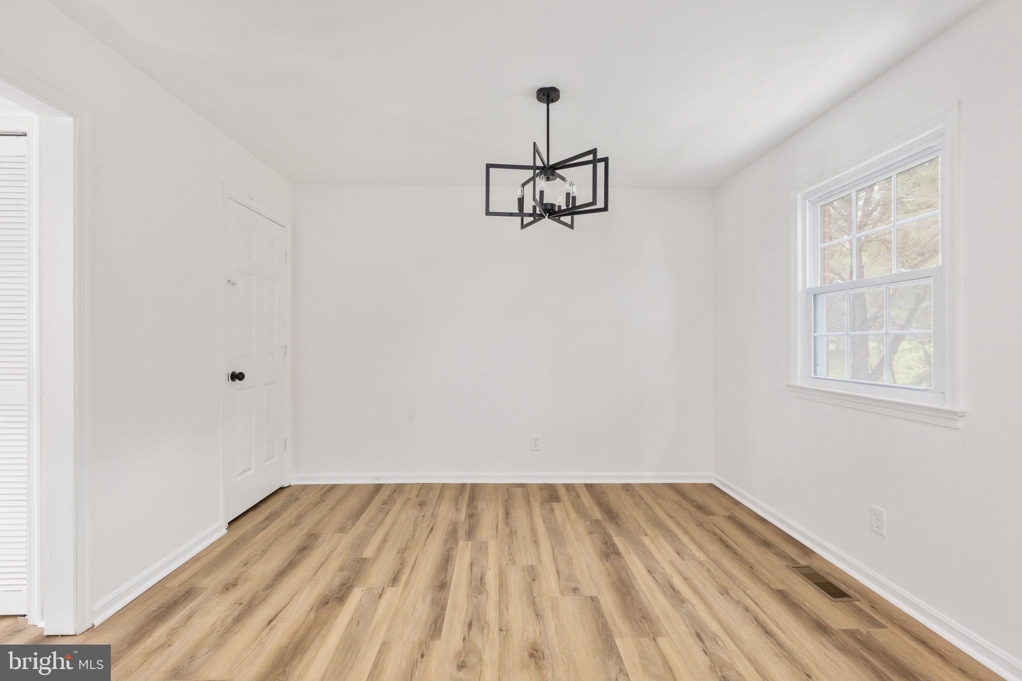 SPRING VALLEY - Residential