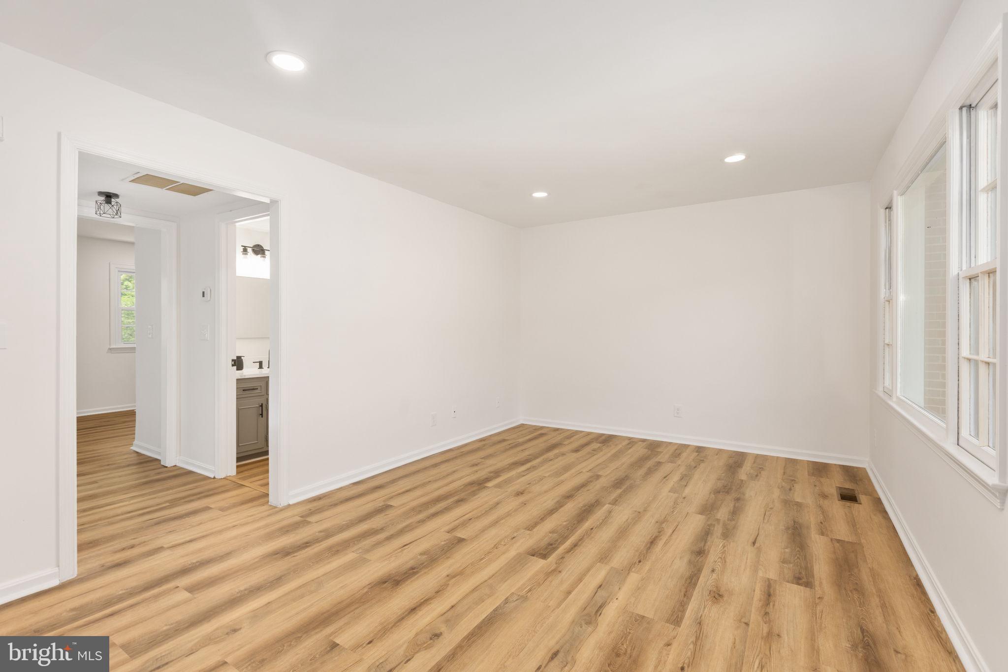 SPRING VALLEY - Residential