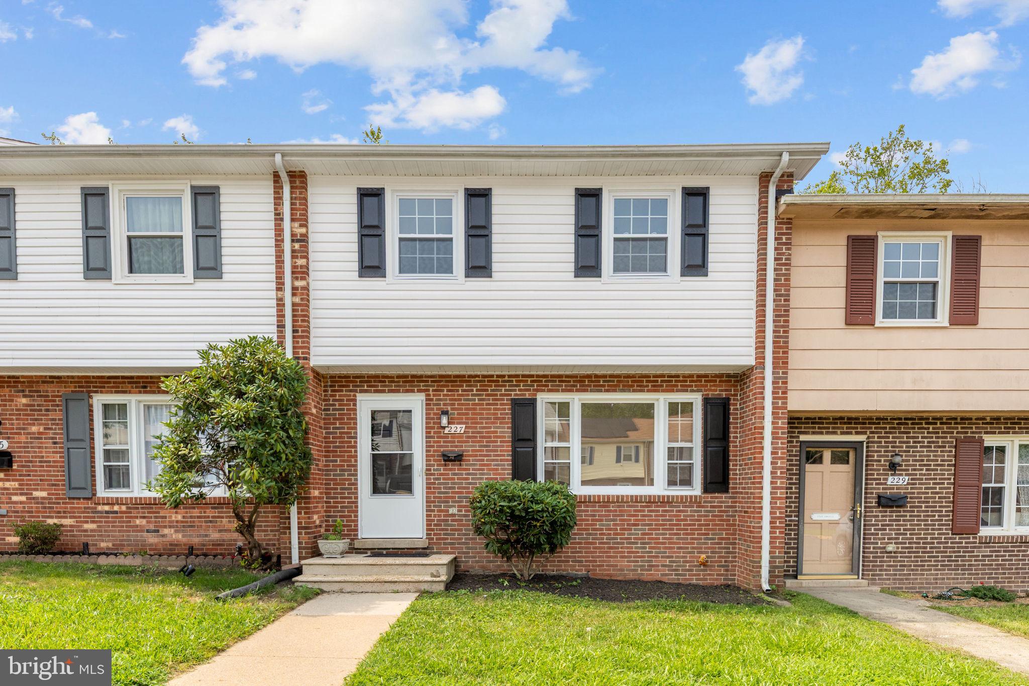 SPRING VALLEY - Residential