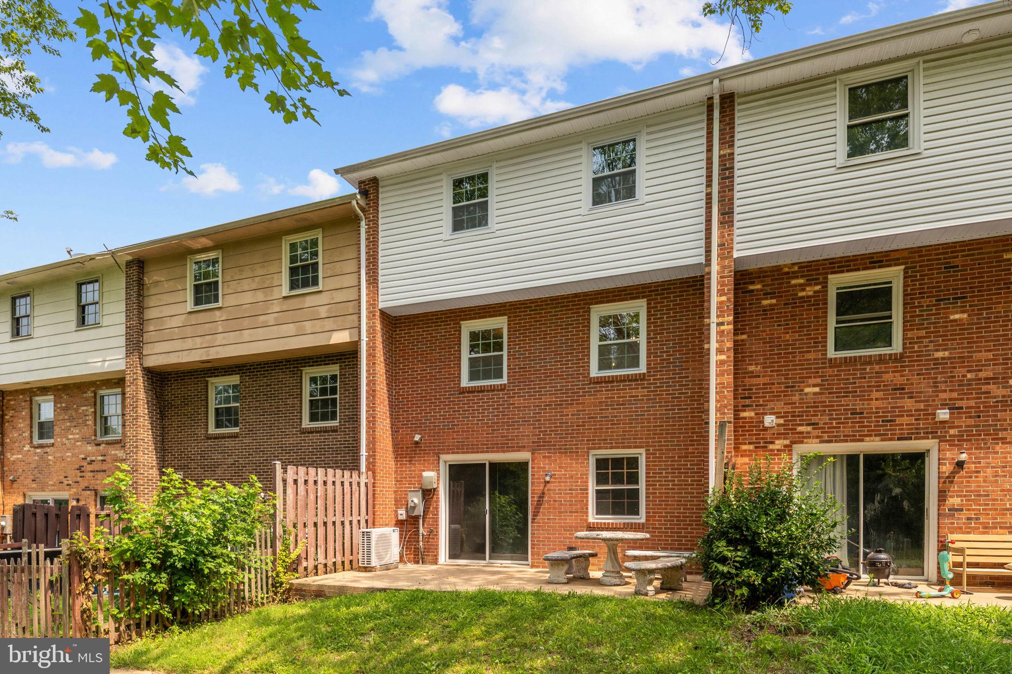 SPRING VALLEY - Residential