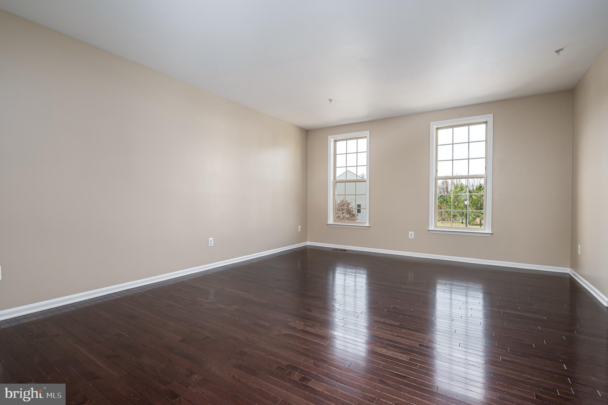 CANTERBURY VILLAGE - Residential Lease