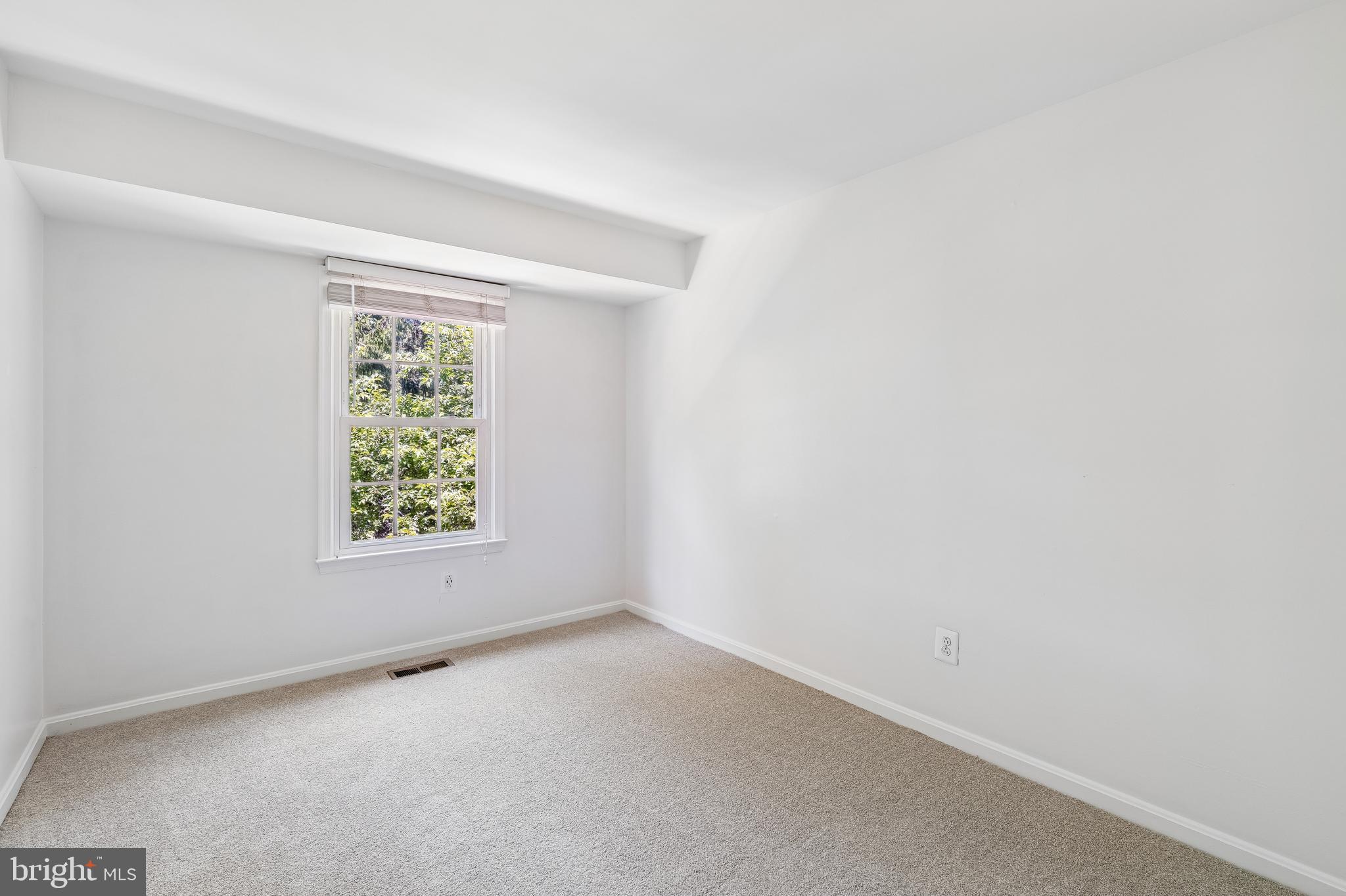 SUFFOLK PLACE - Residential