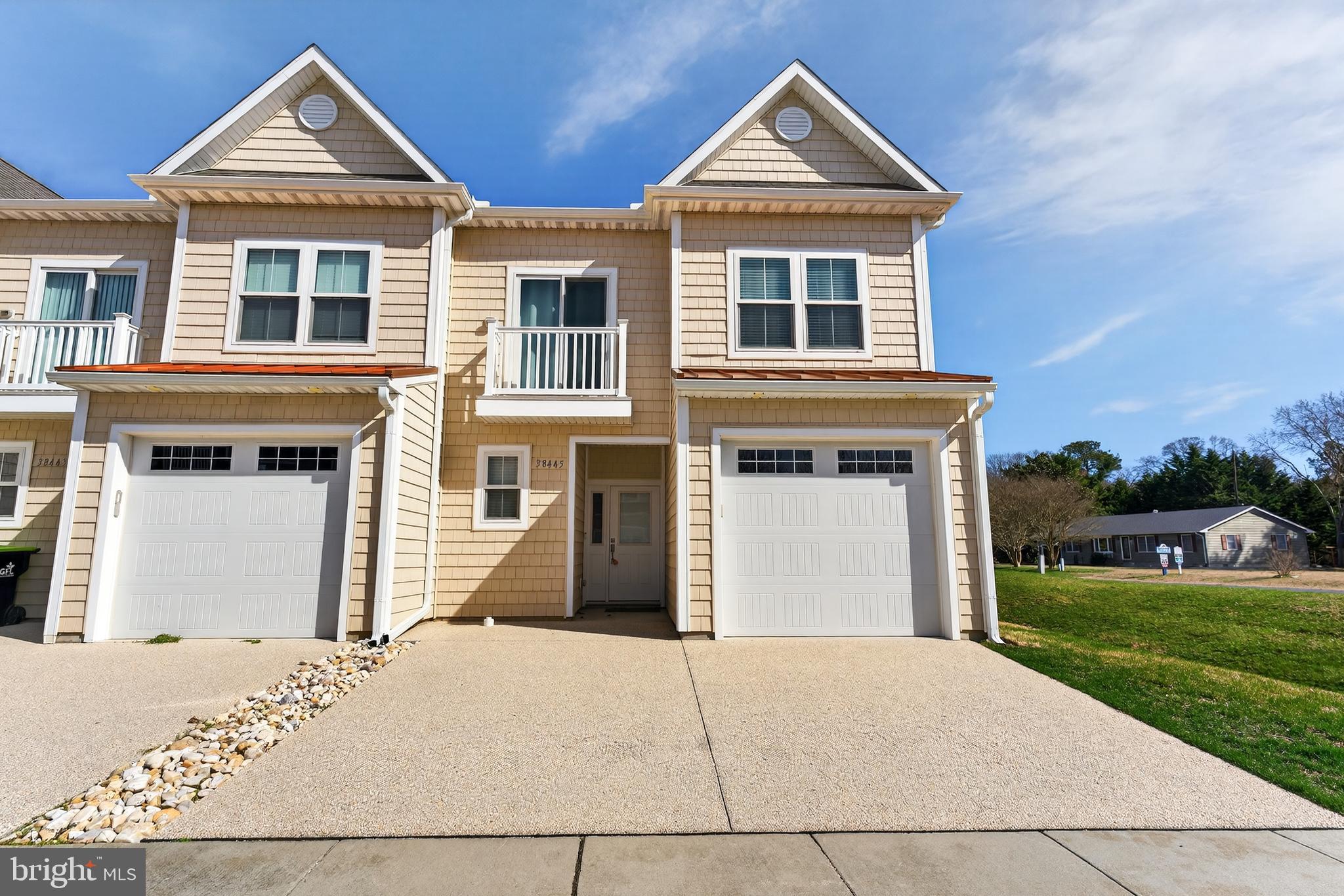 BETHANY GRAND - Residential