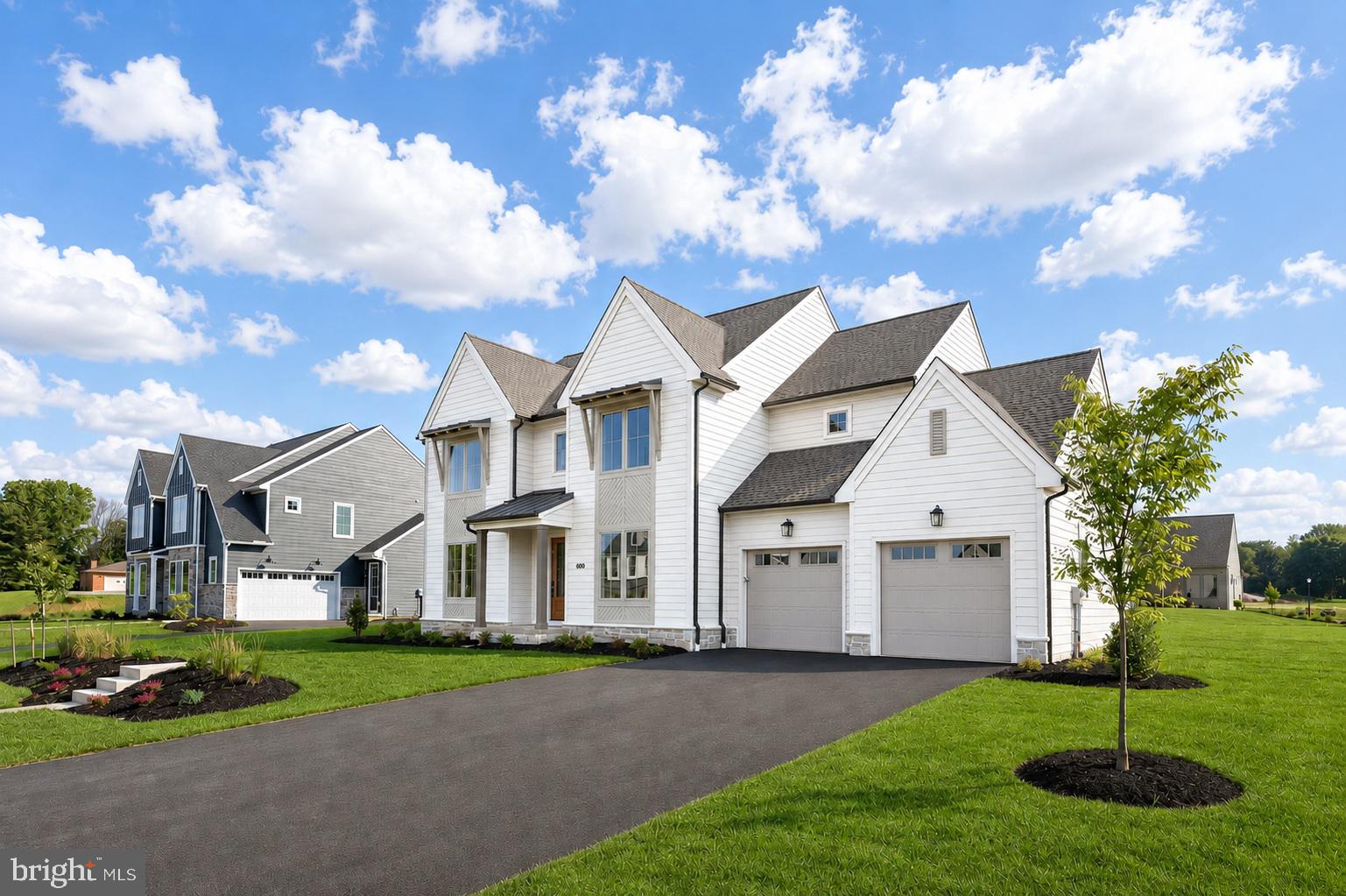 PINEBROOKE - Residential