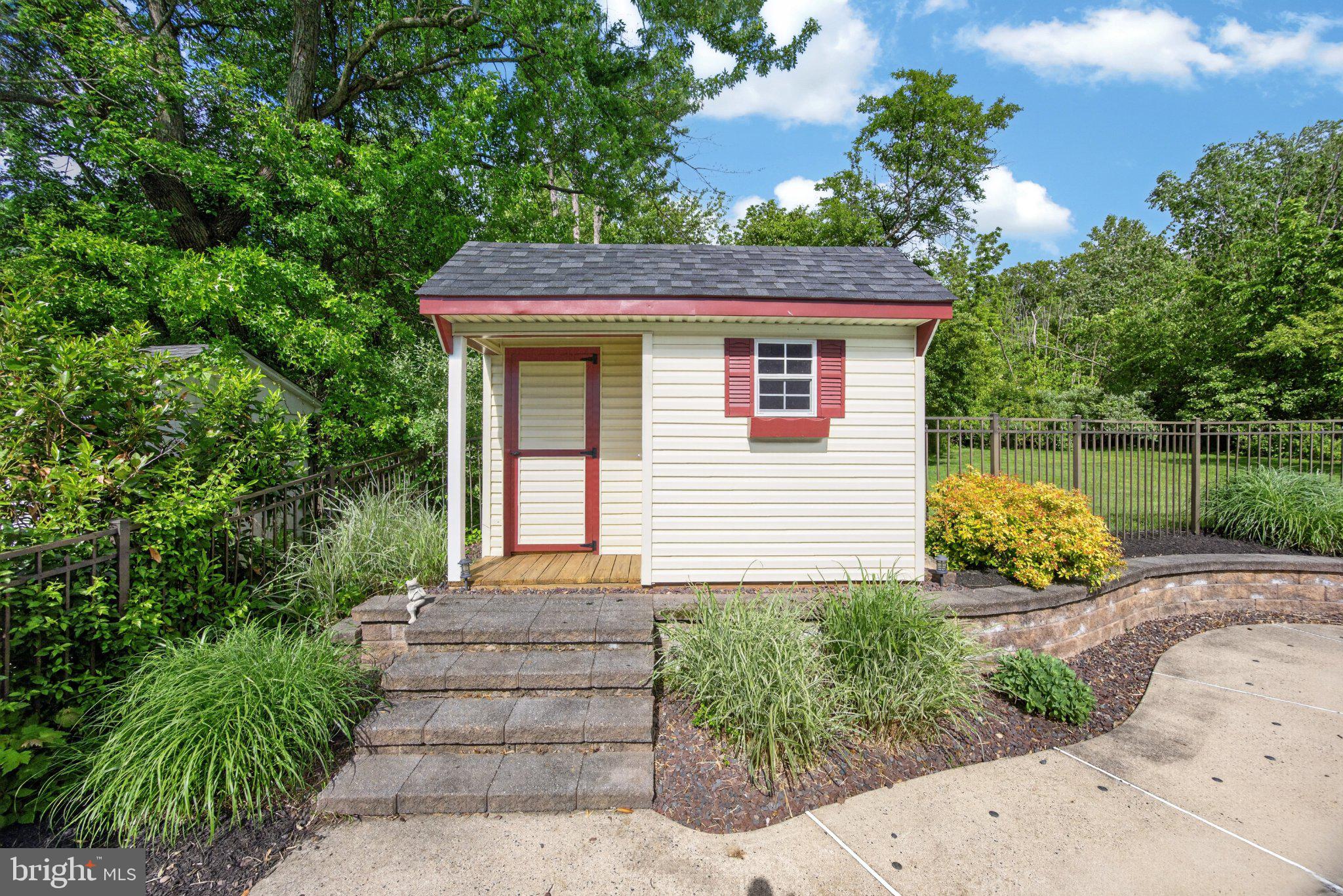 PROVIDENCE MEADOWS - Residential