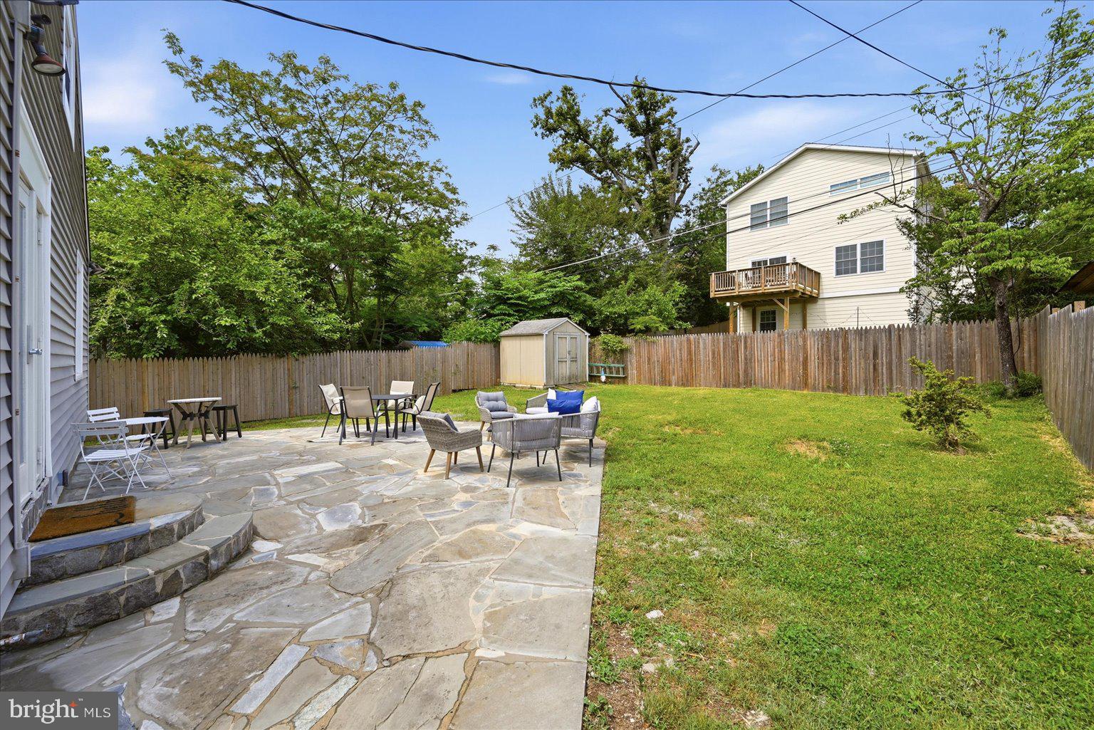 HILLWOOD - Residential