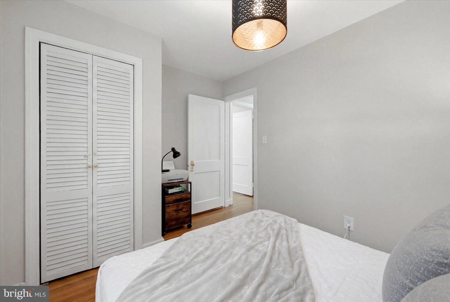 HILLWOOD - Residential
