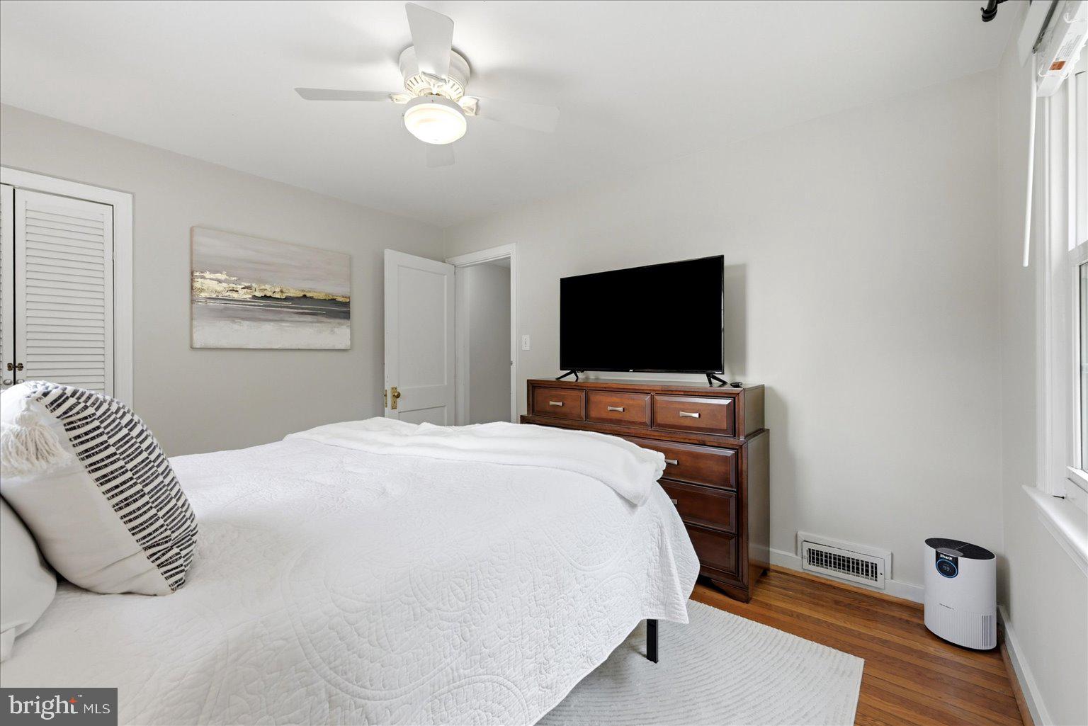 HILLWOOD - Residential
