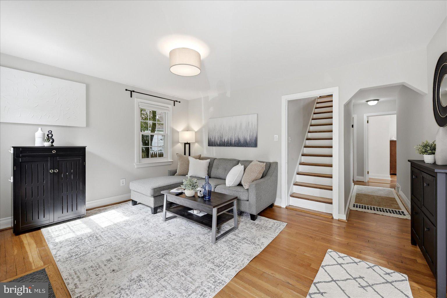 HILLWOOD - Residential