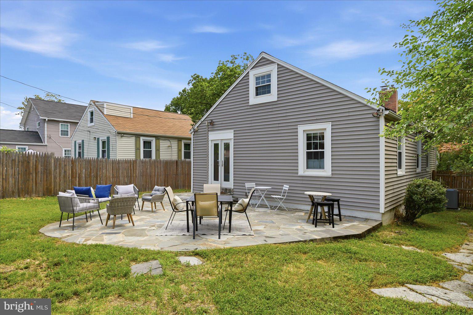 HILLWOOD - Residential