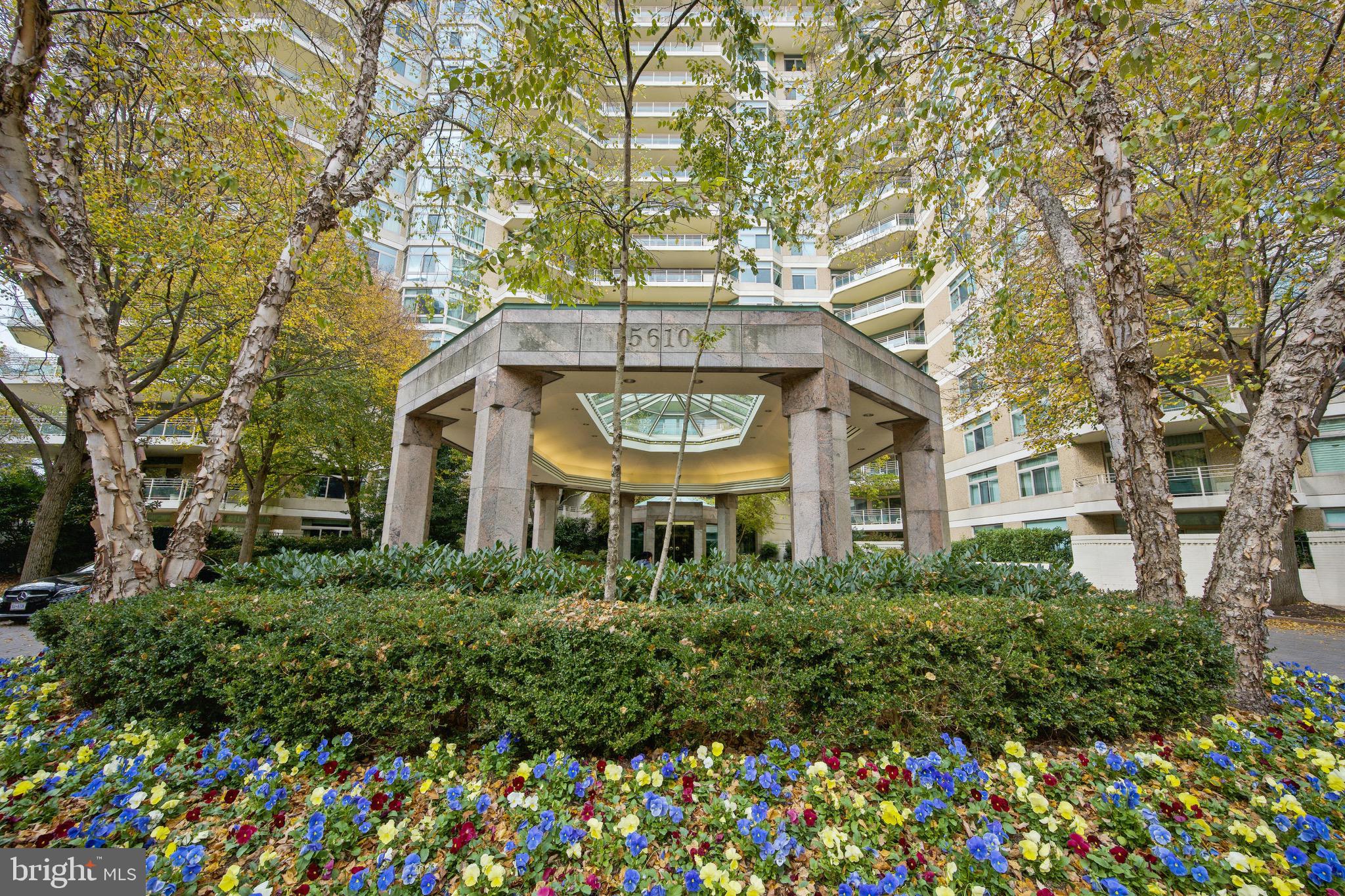 SOMERSET HOUSE CONDOS - Residential