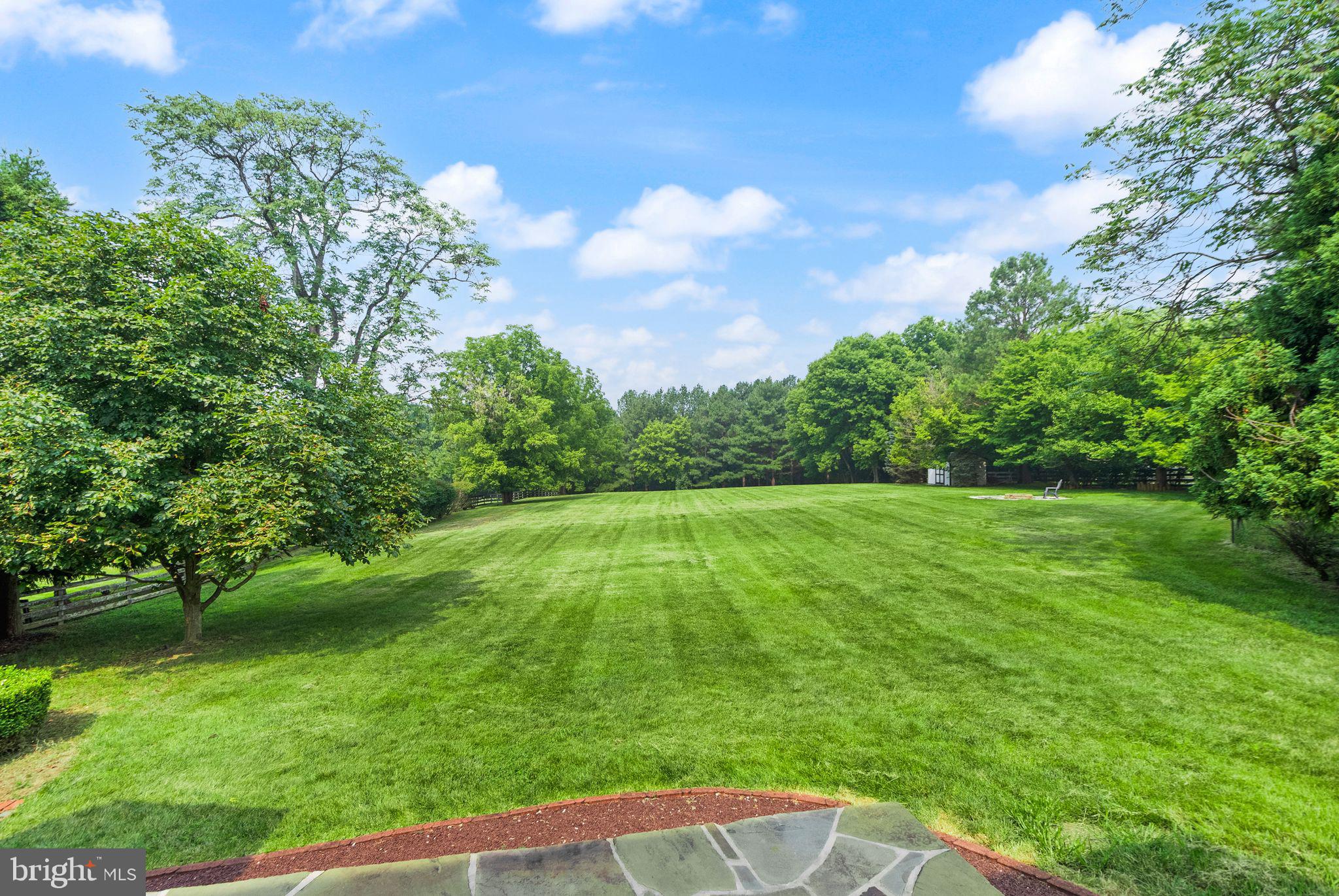 RIVERS EDGE - Residential