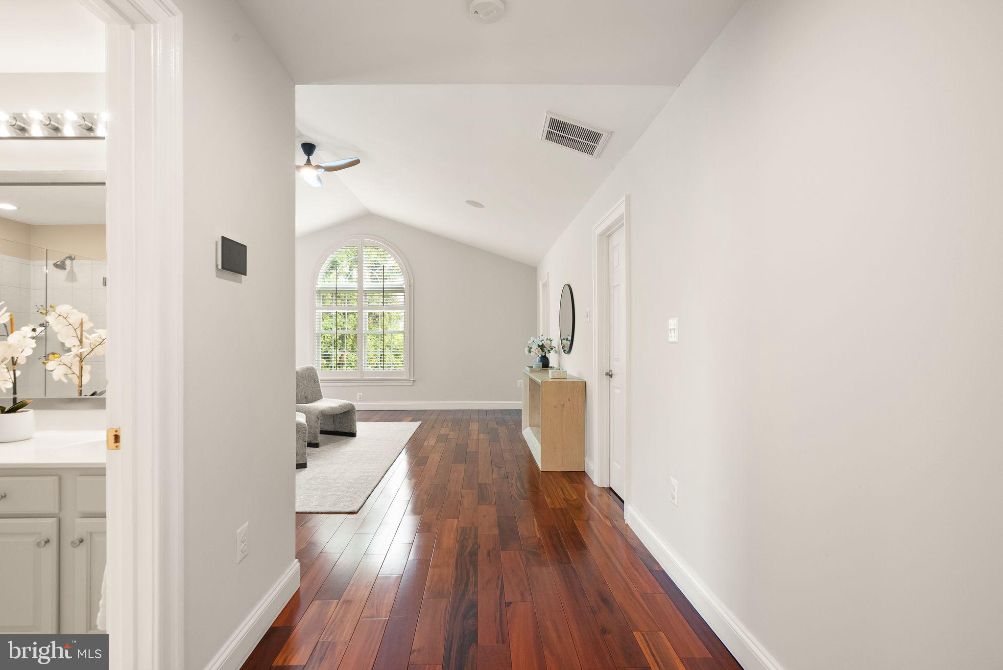 RIVERS EDGE - Residential