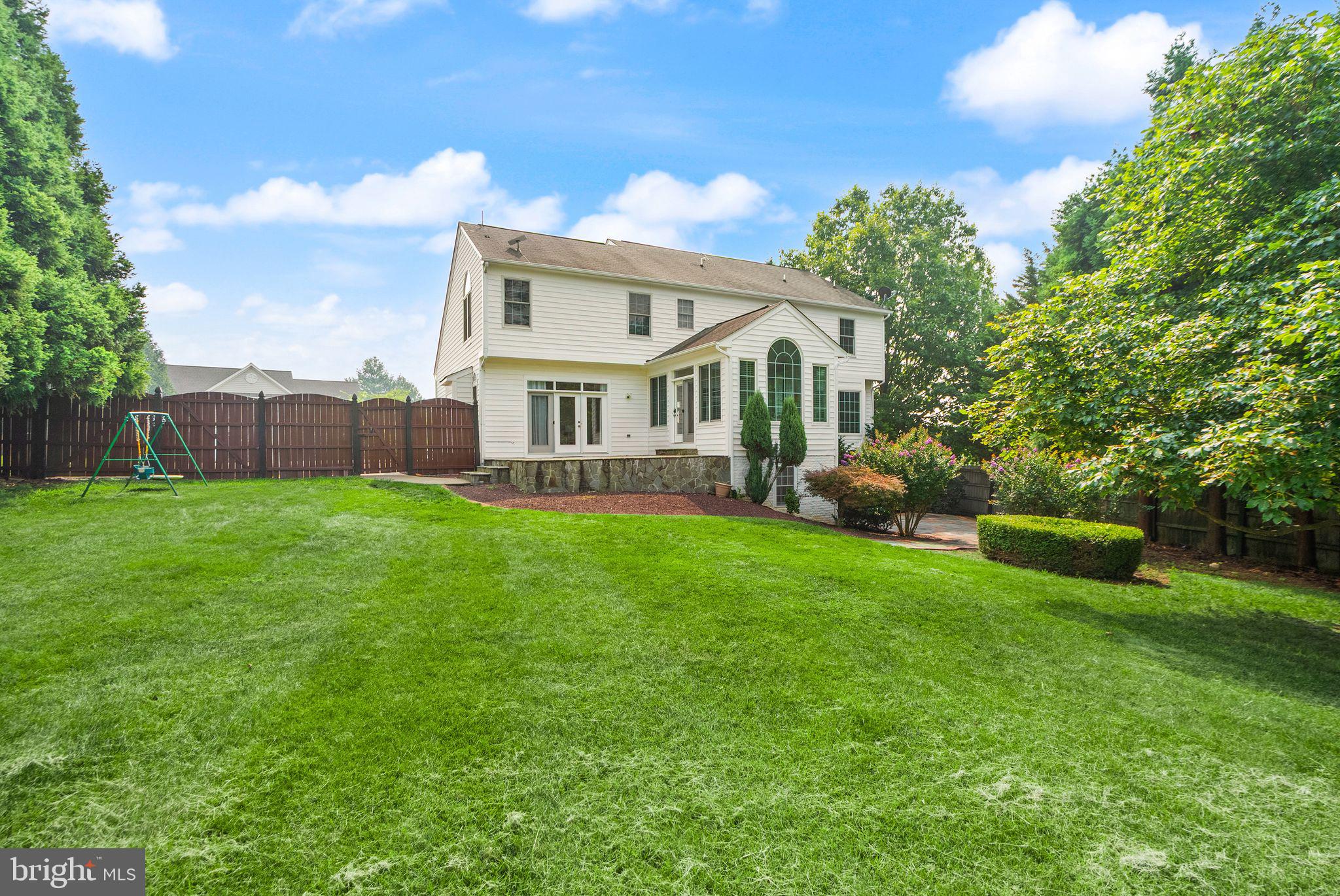 RIVERS EDGE - Residential
