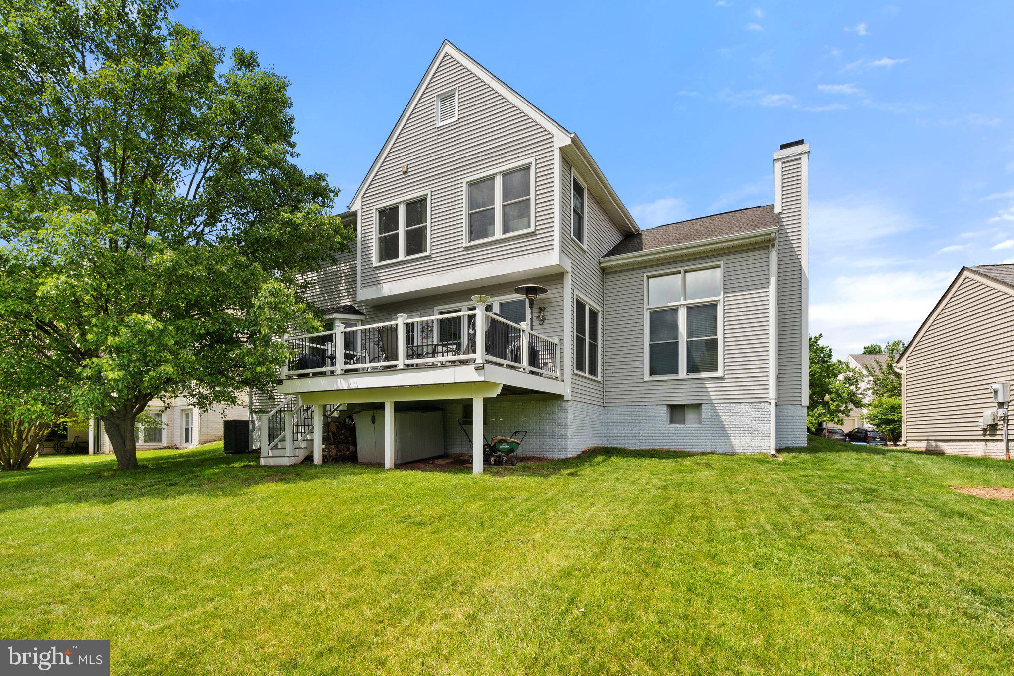 ASHBURN VILLAGE - Residential