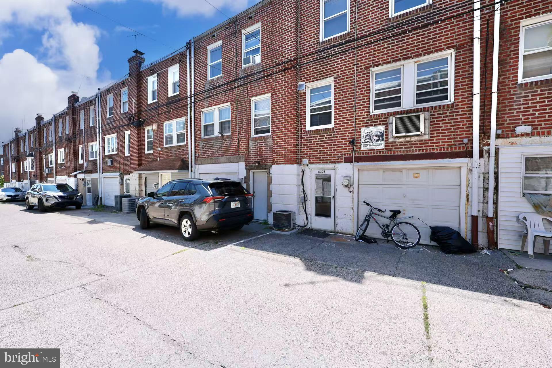 HOLMESBURG - Residential