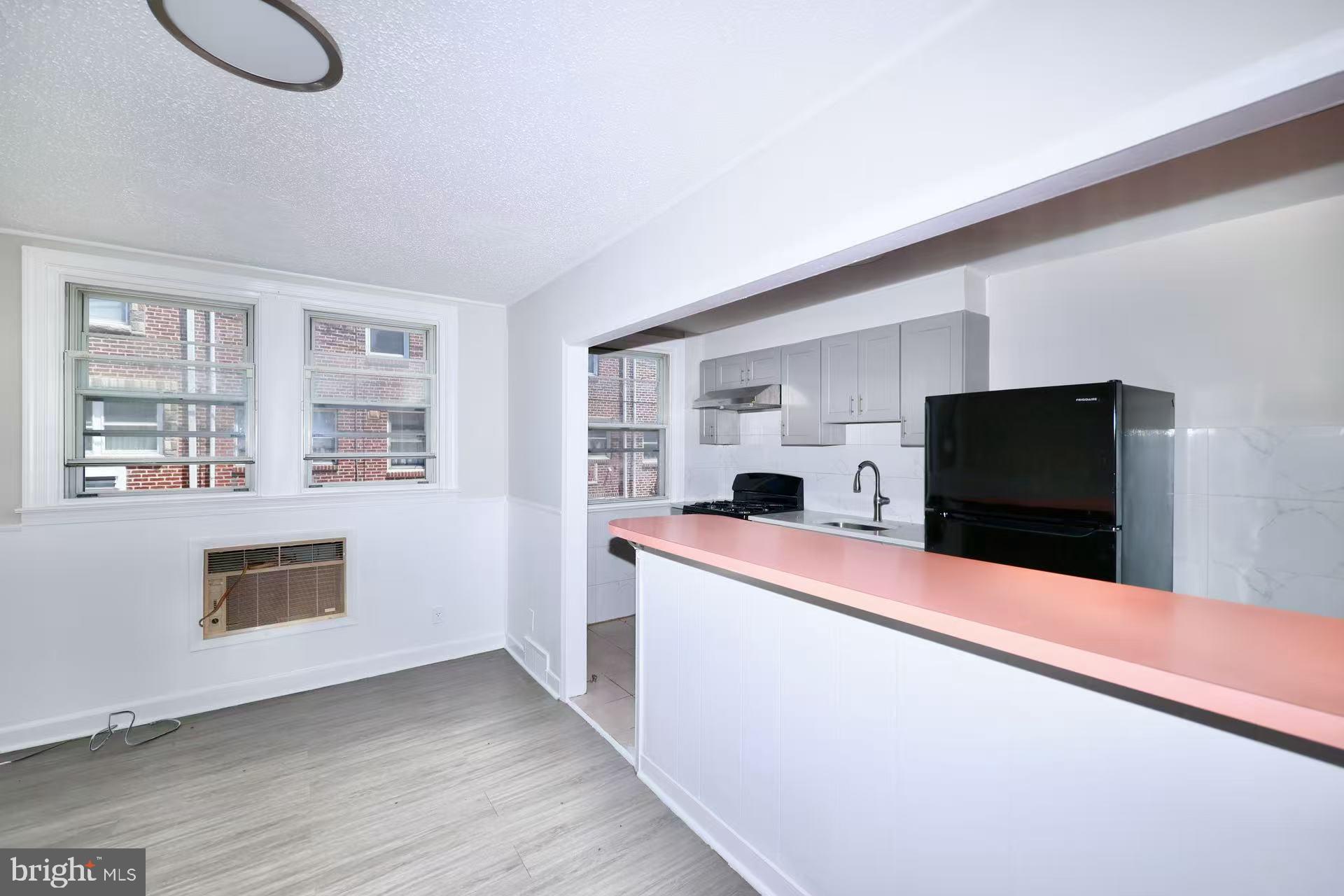 HOLMESBURG - Residential