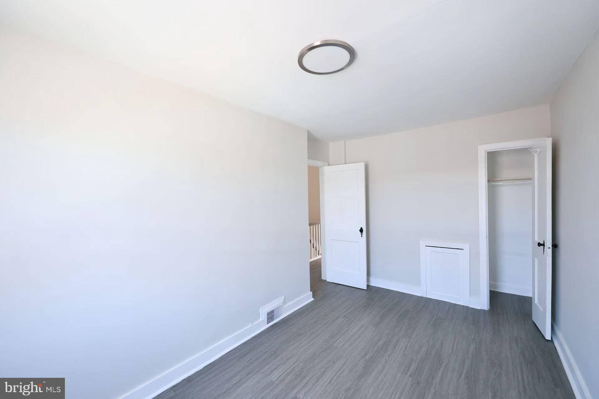 HOLMESBURG - Residential