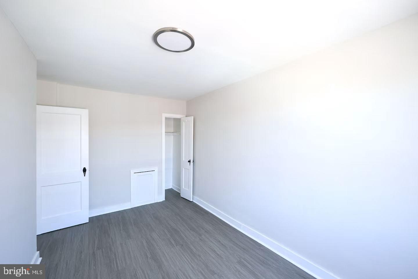HOLMESBURG - Residential