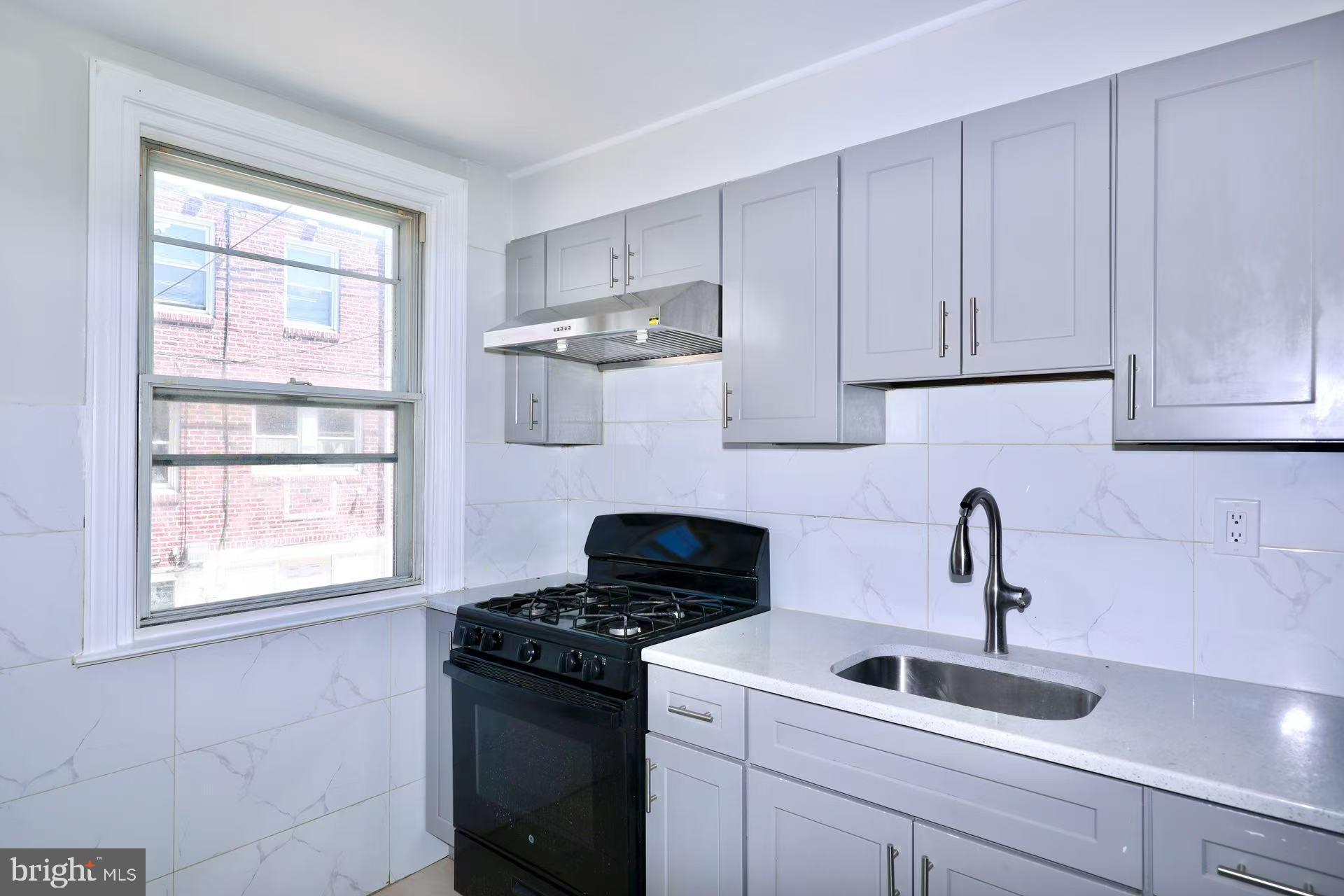 HOLMESBURG - Residential