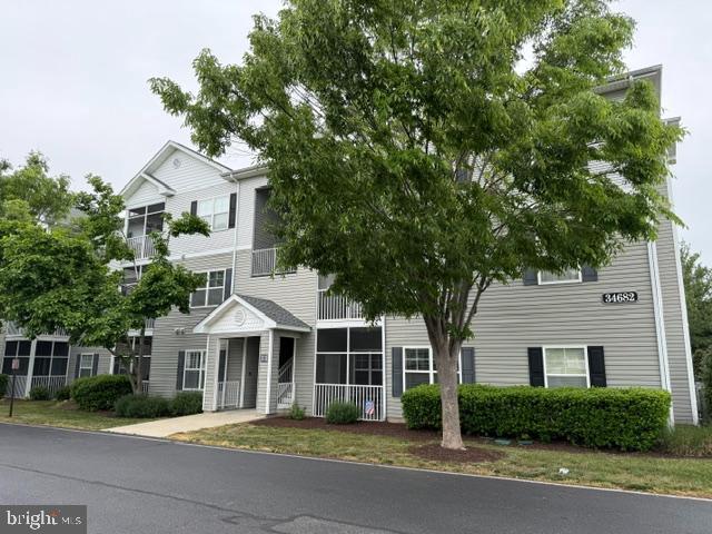 VILLAS AT BAY CROSSING - Residential
