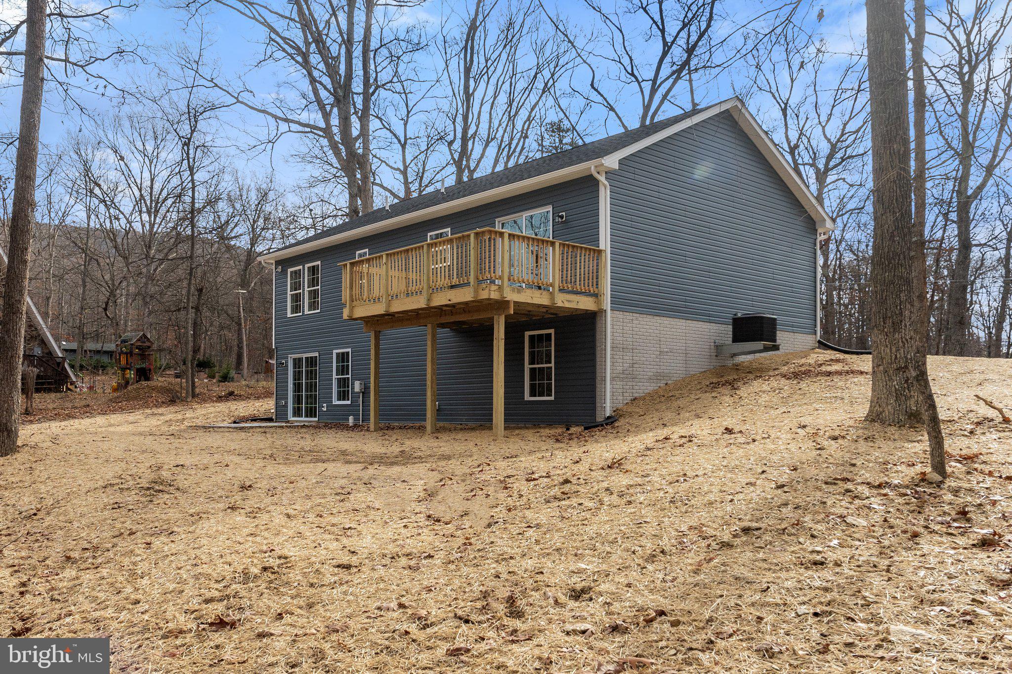 RIVER VIEW PARK - Residential