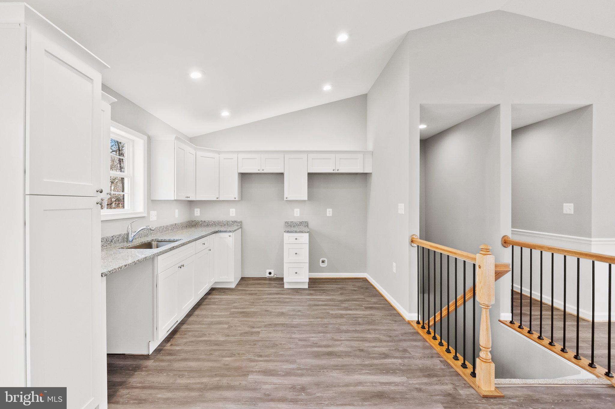 RIVER VIEW PARK - Residential