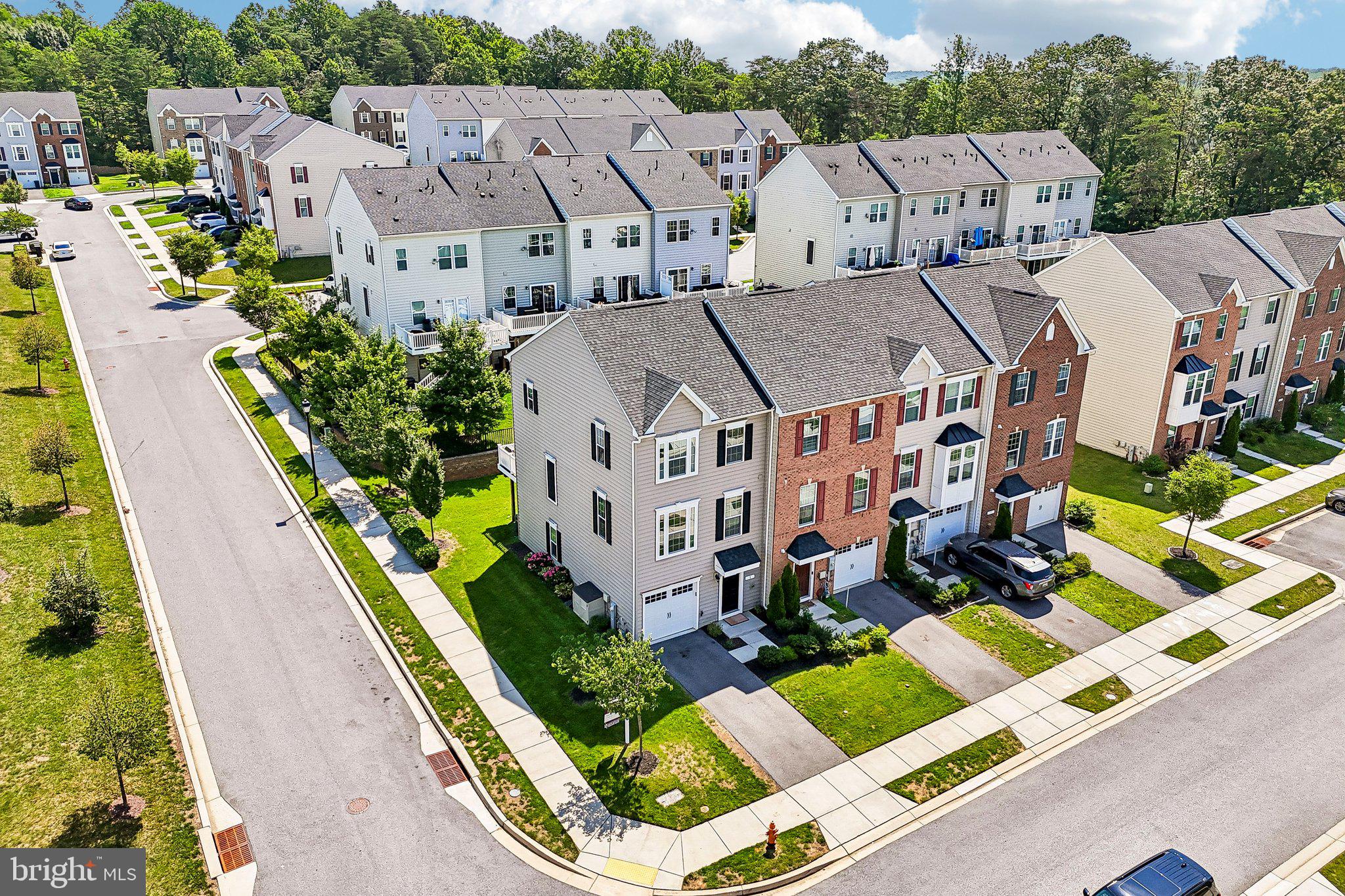 HIGHGATE VILLAGE - Residential