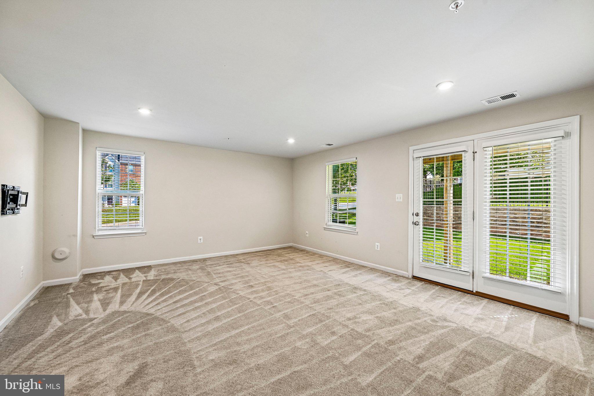 HIGHGATE VILLAGE - Residential