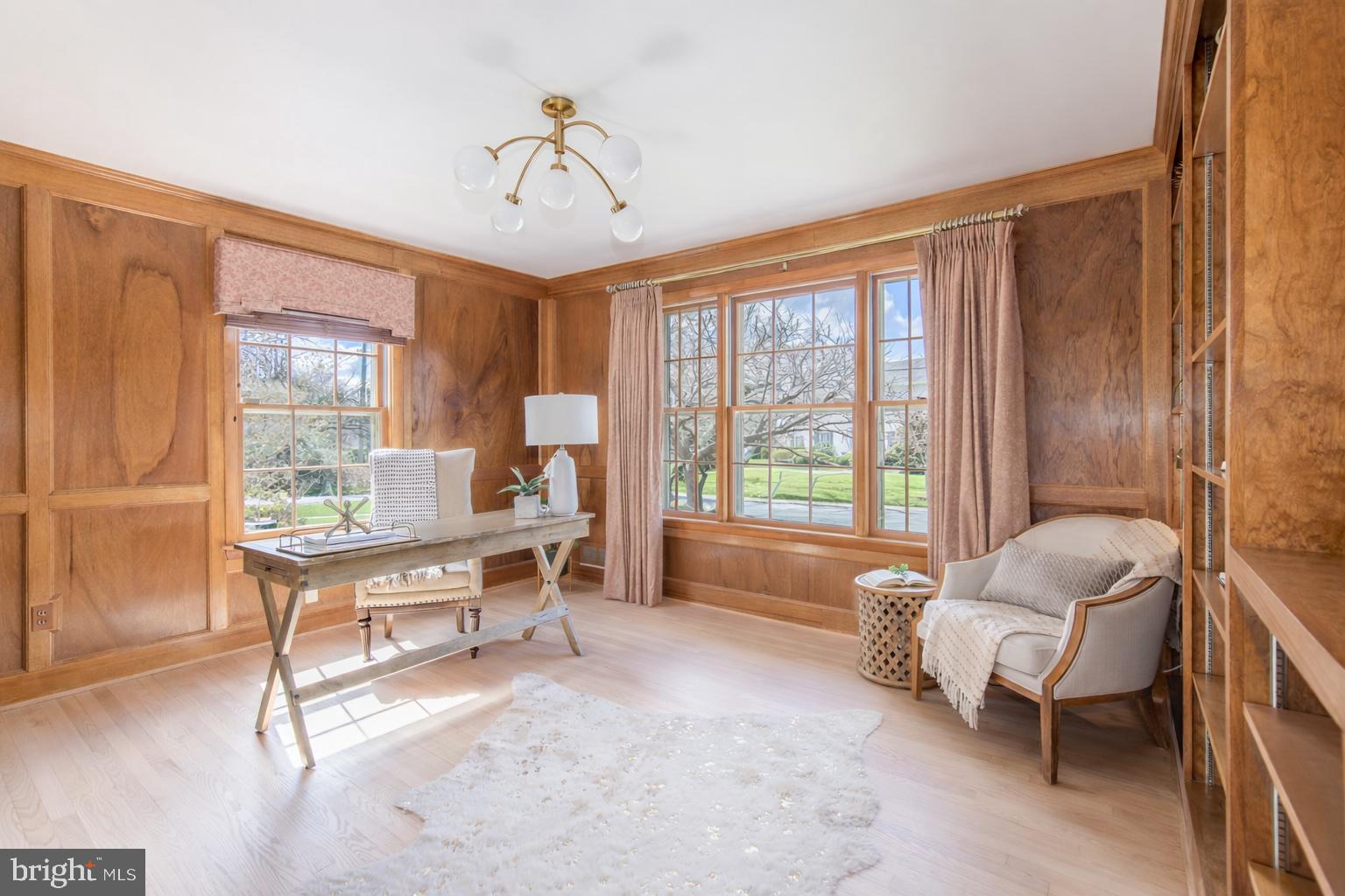 BRADLEY HILLS - Residential